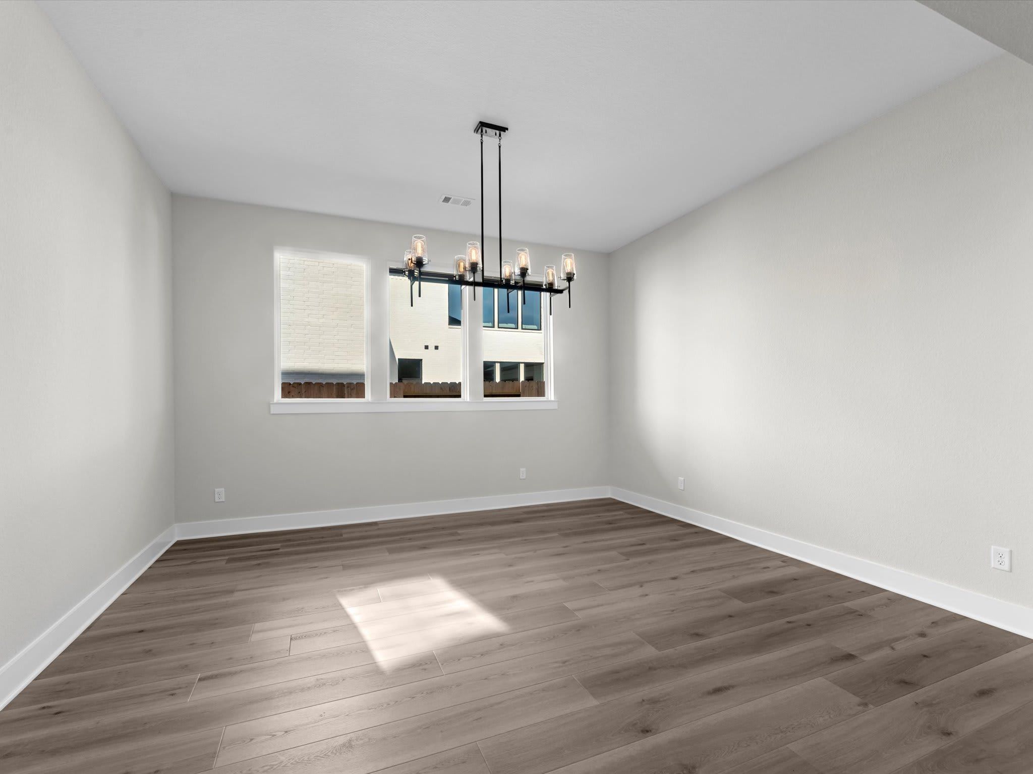 11931 Golden Cove
