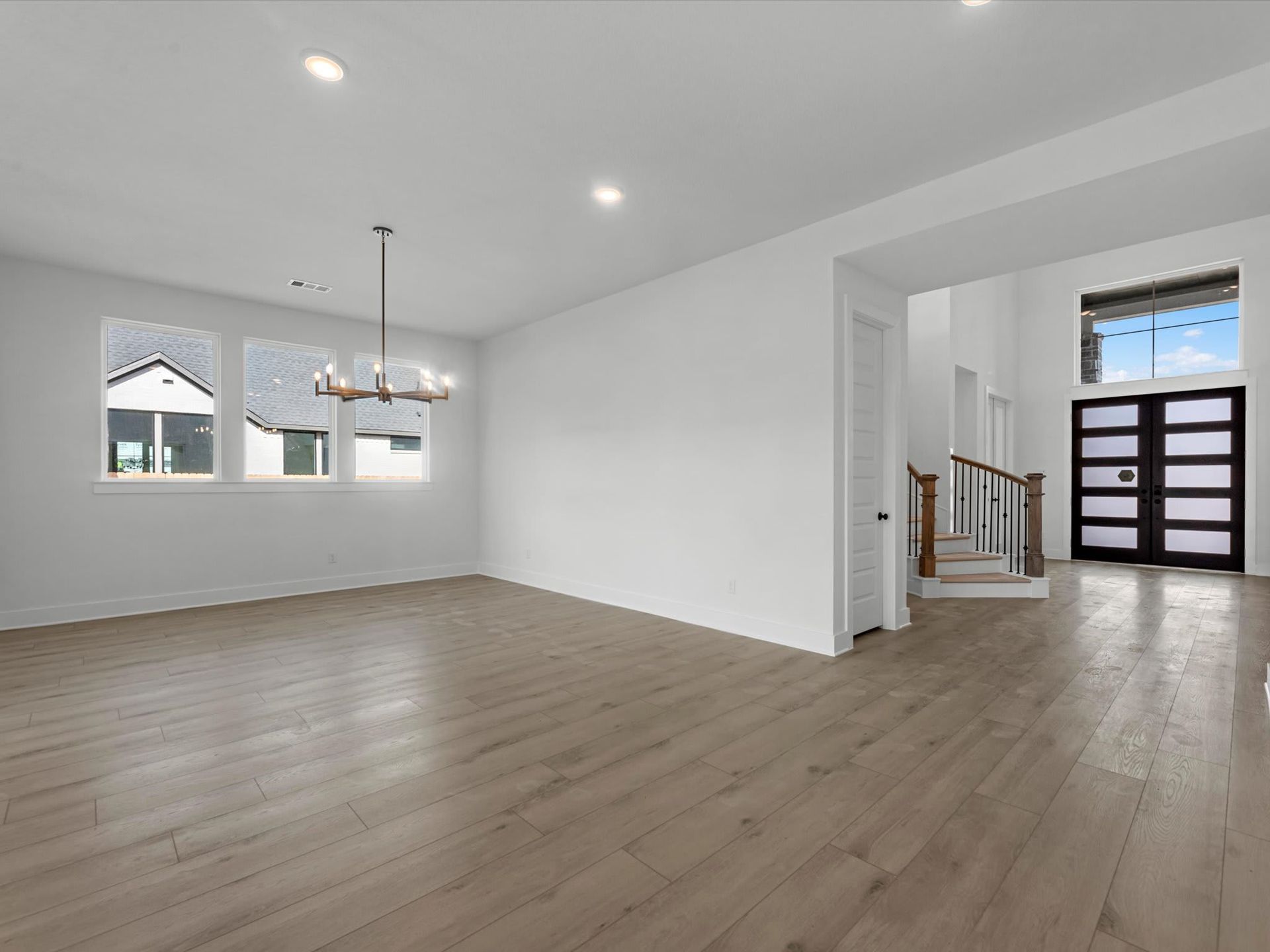 11938 Golden Cove