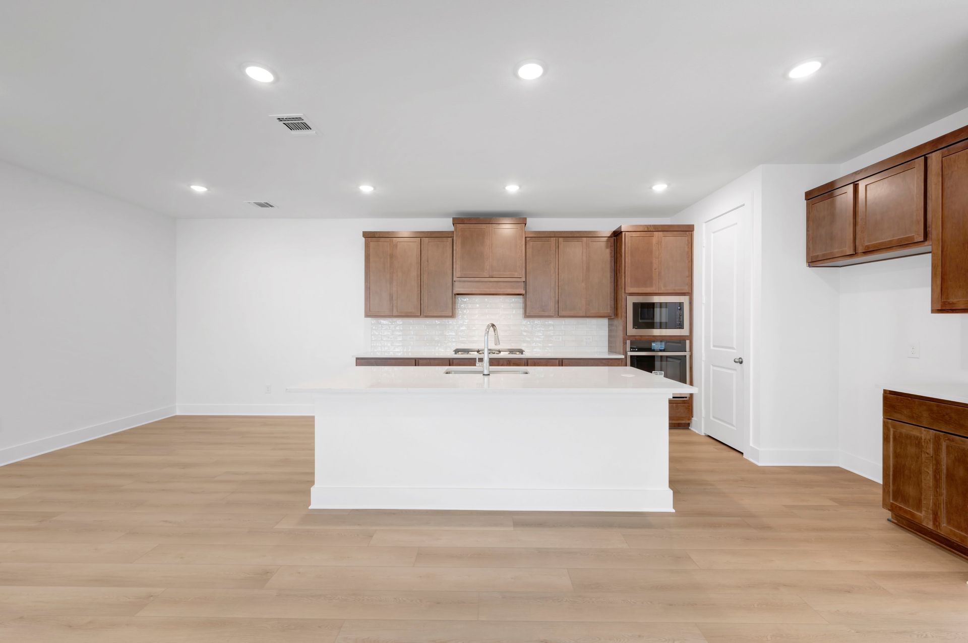 1513 Laurel Lane