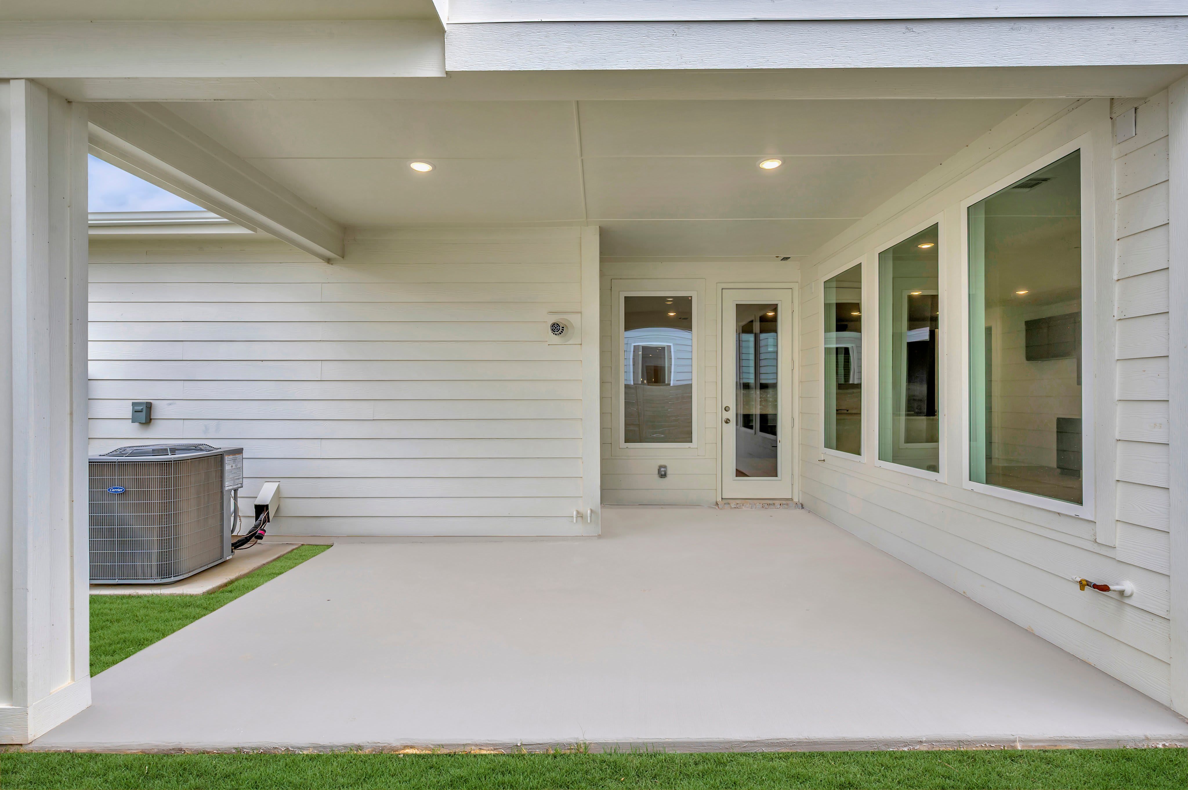 1513 Laurel Lane