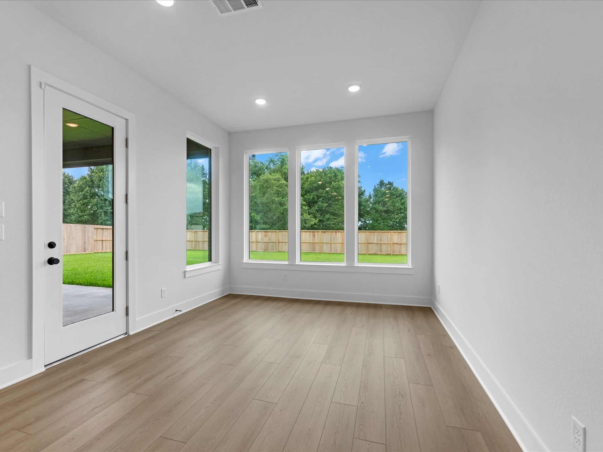 2114 Breezy Brook Court