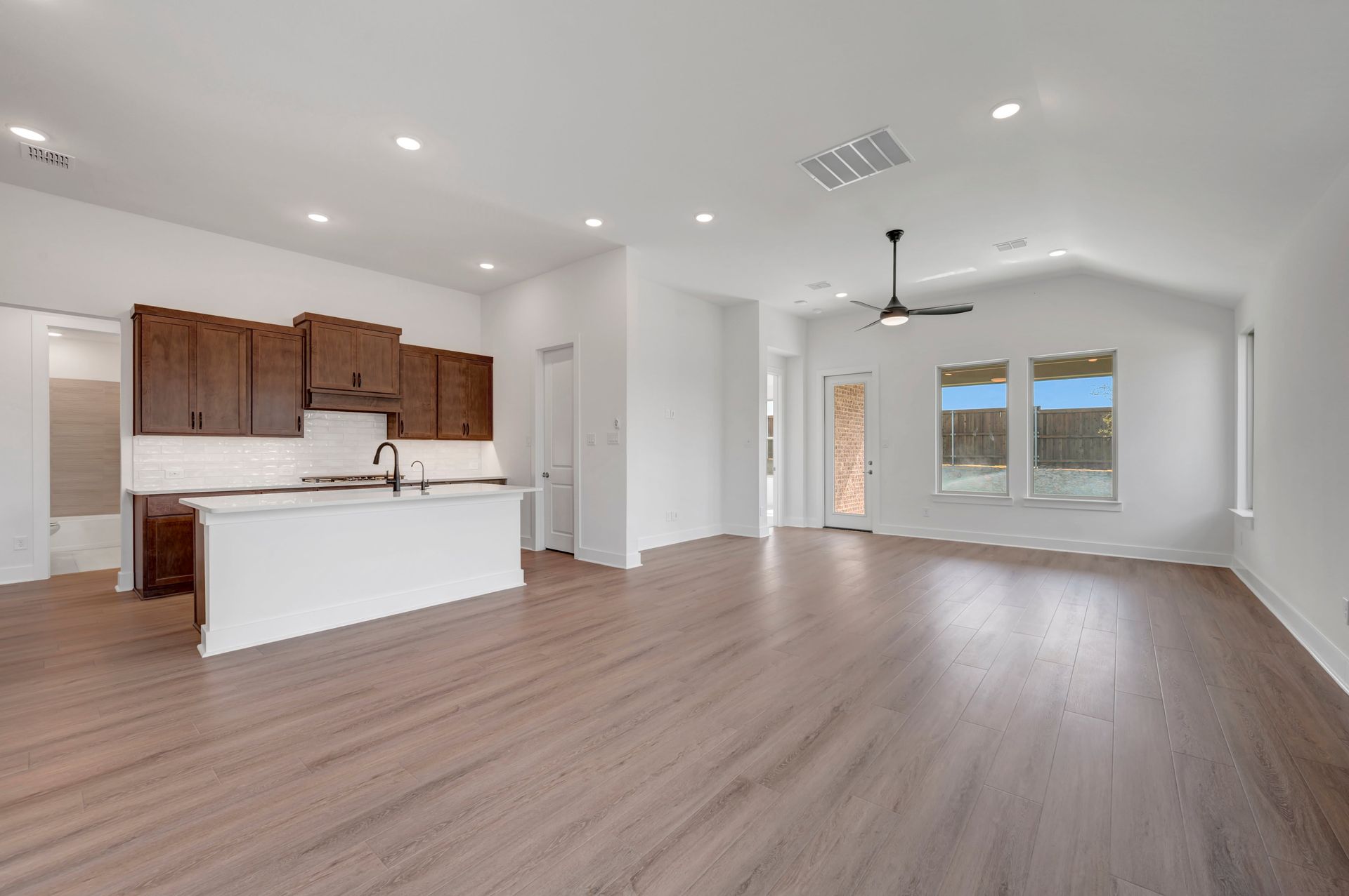 12525 Quay Drive
