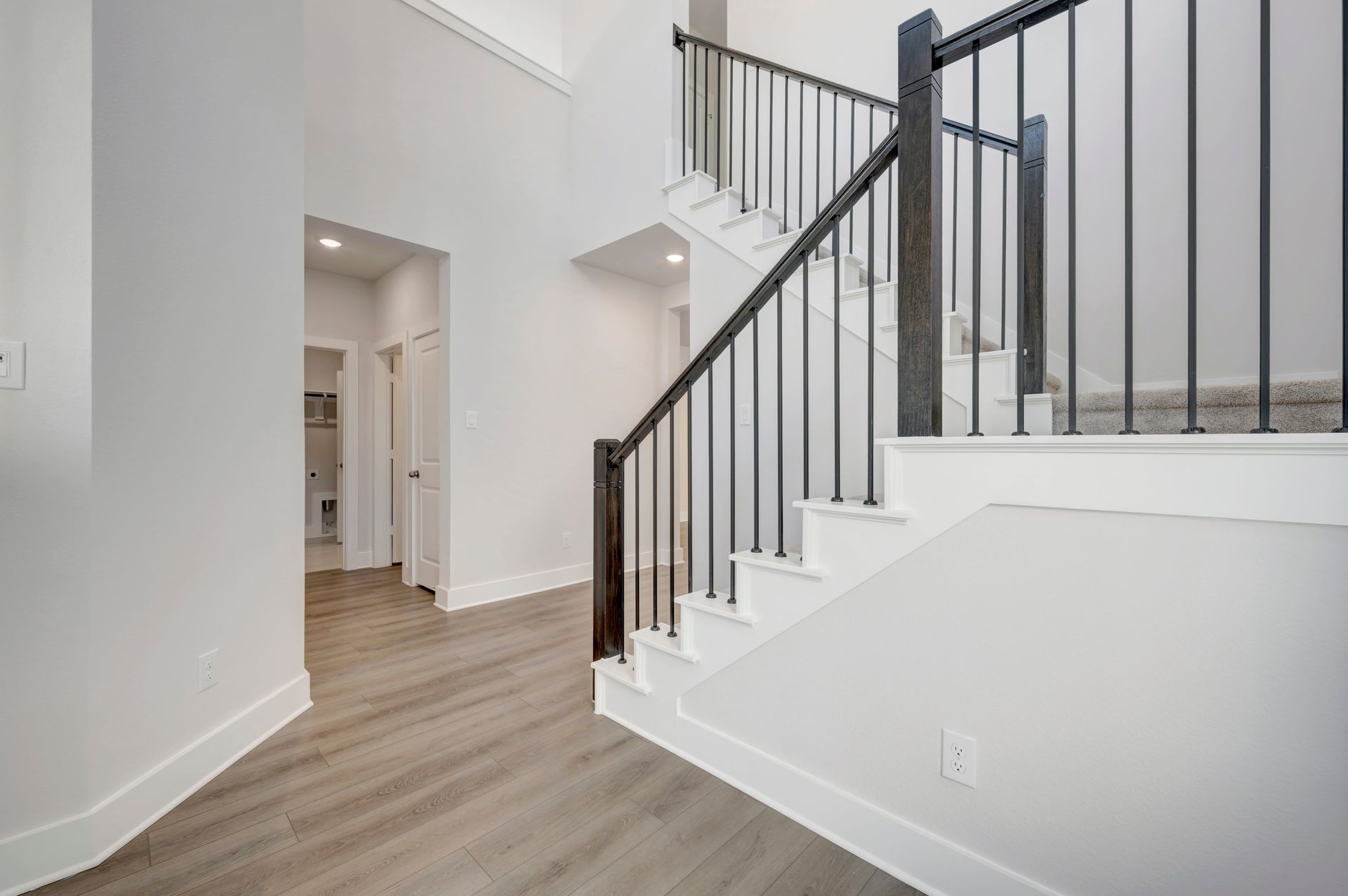 7405 Autumn Hill Drive