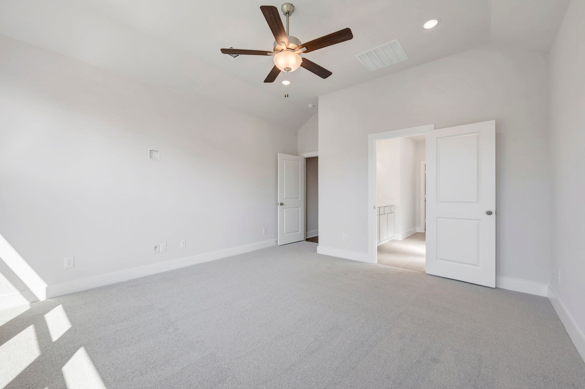 7405 Autumn Hill Drive