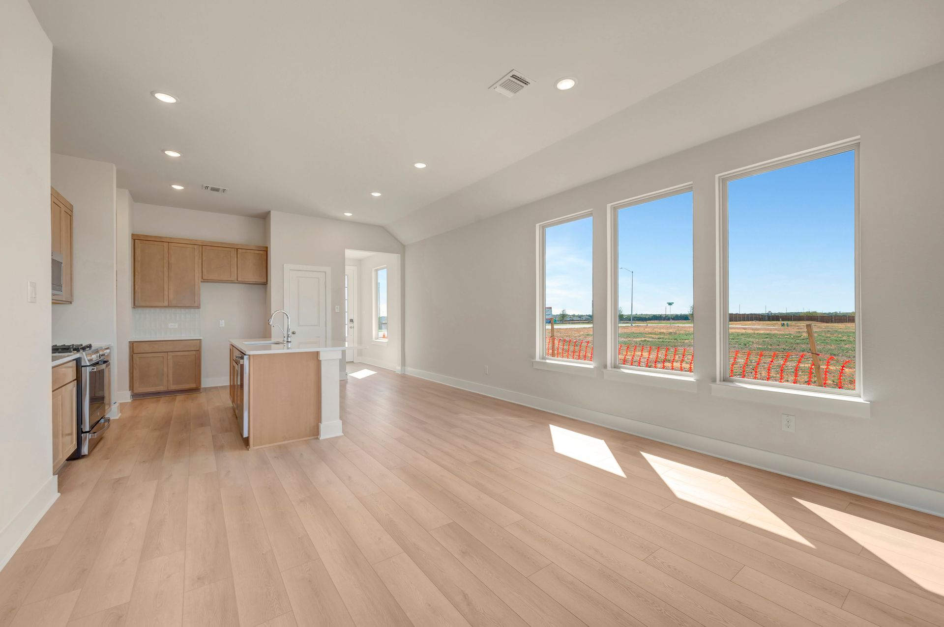 7428 Summer Sunset Drive