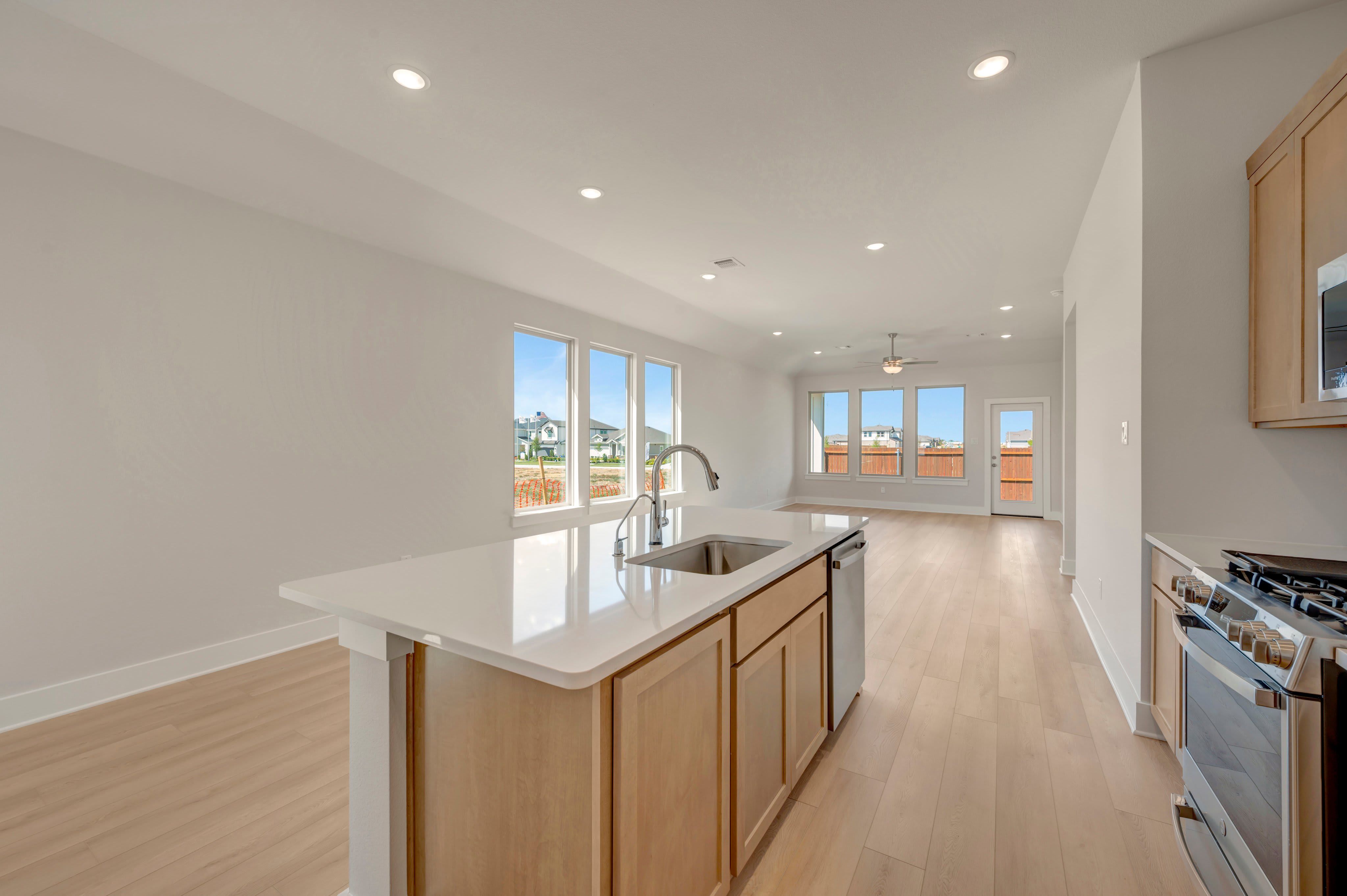 7428 Summer Sunset Drive