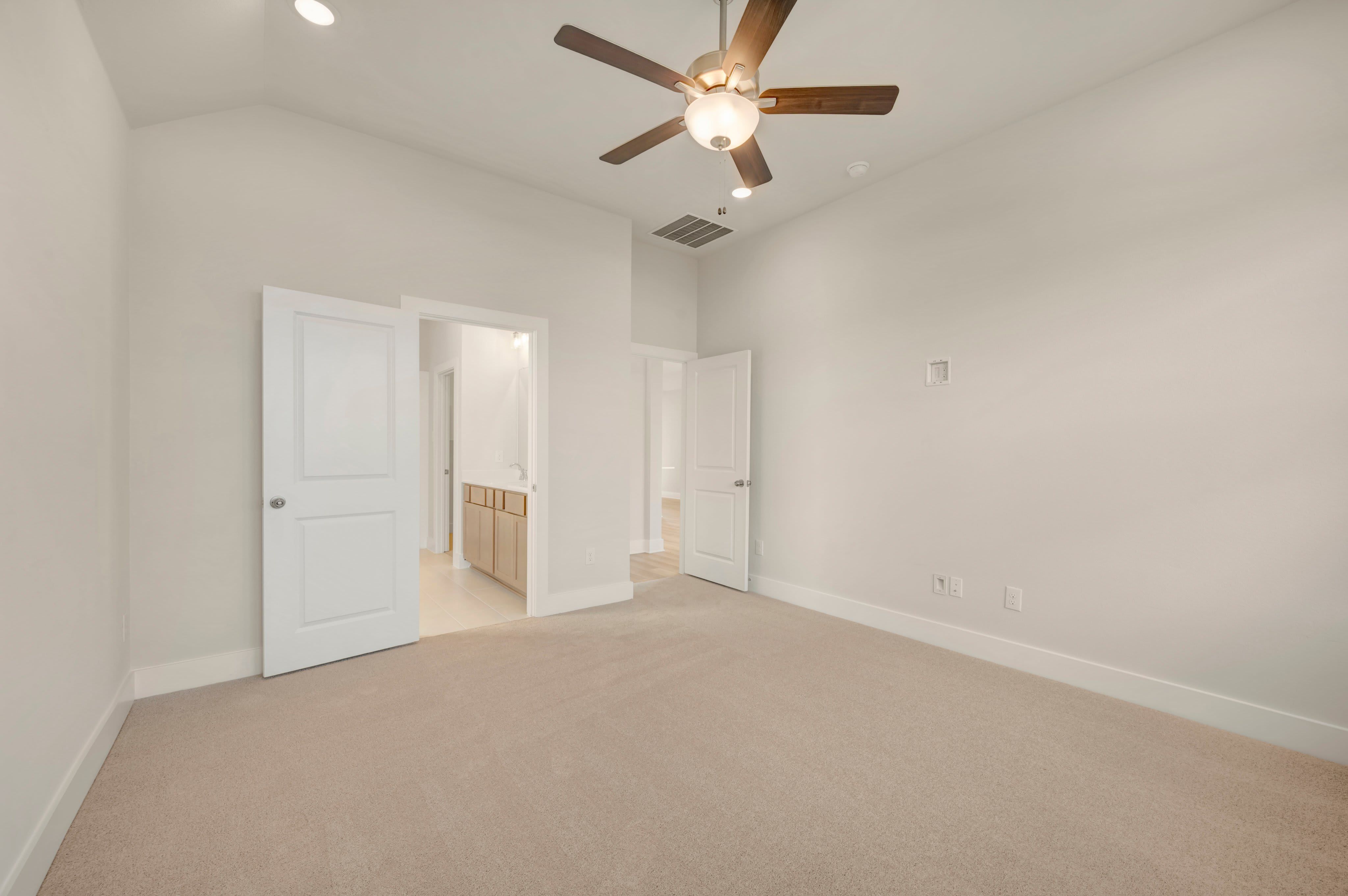 7428 Summer Sunset Drive