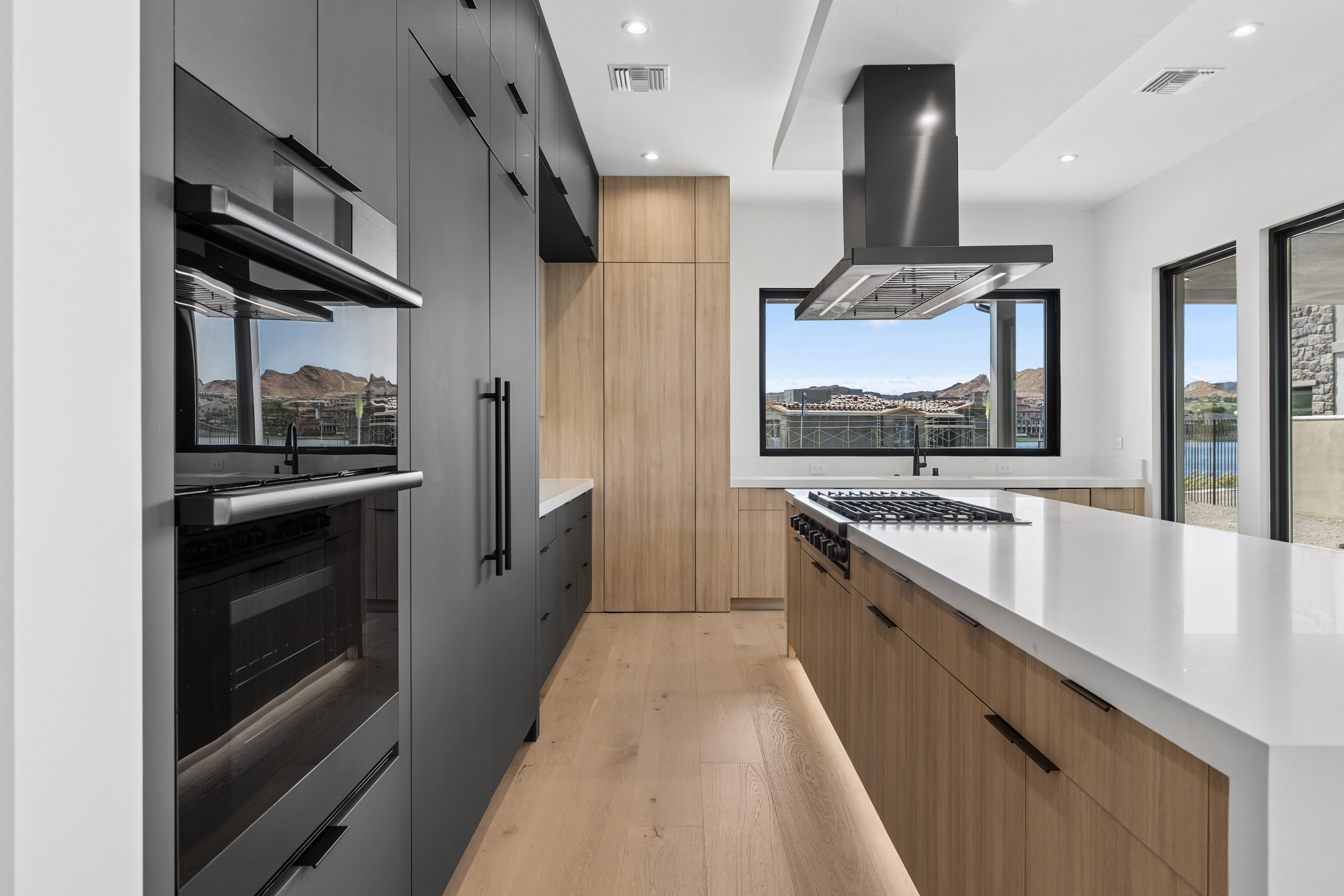 61 Bellissima Lago Court