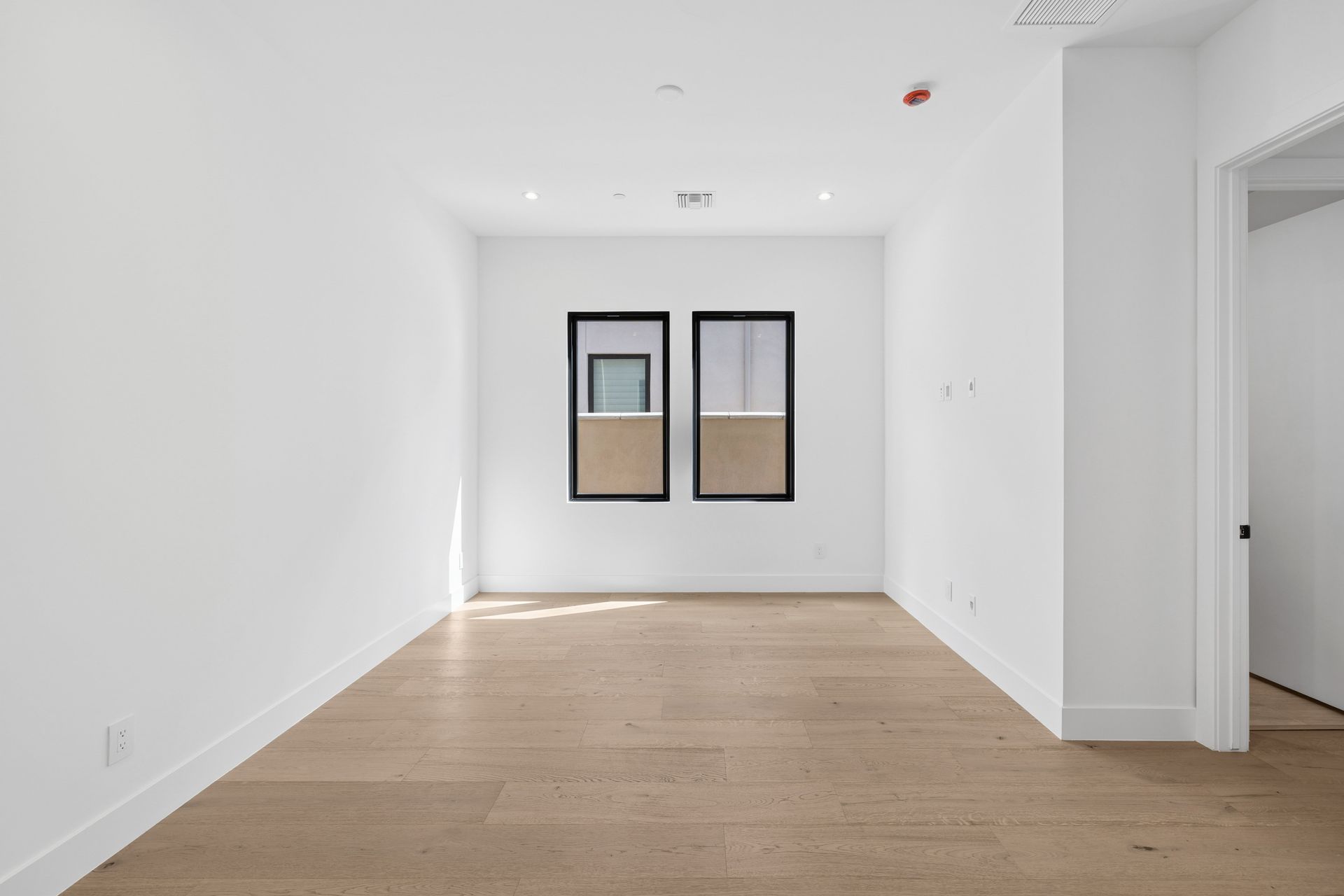61 Bellissima Lago Court