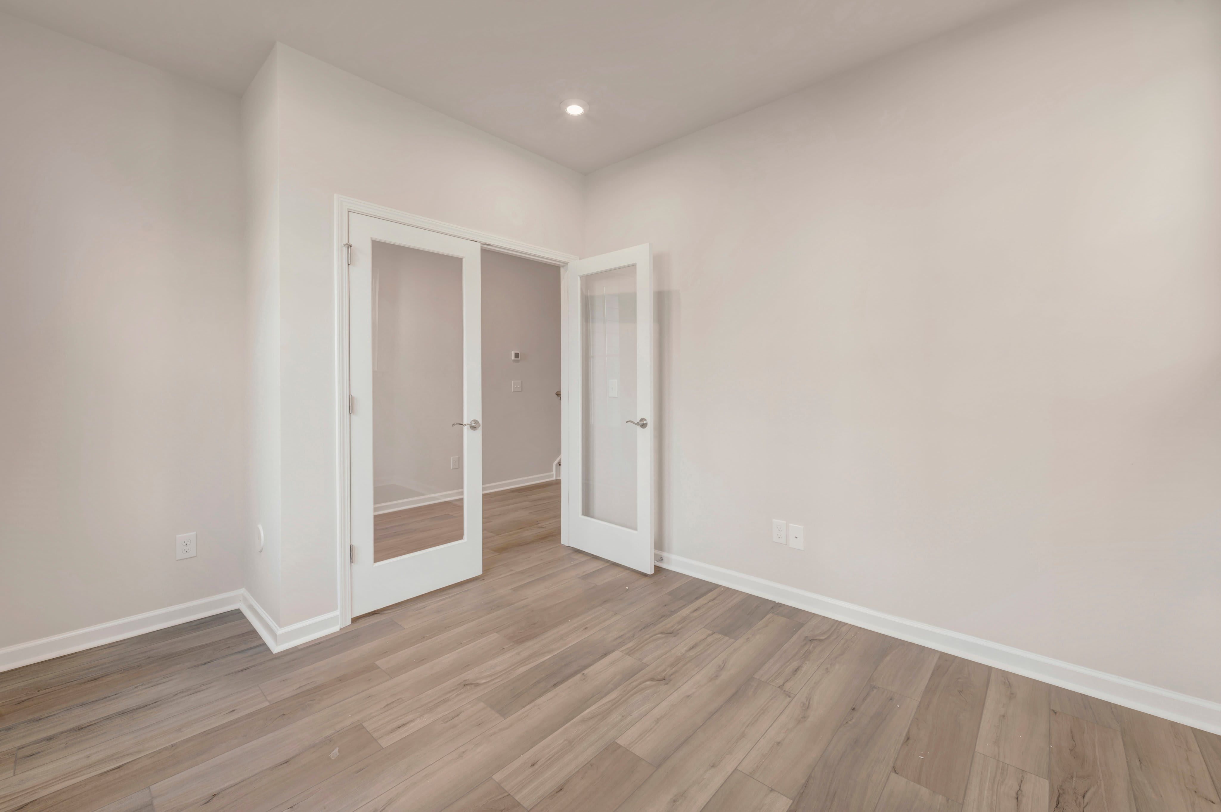 1311 Sandstar Ln
