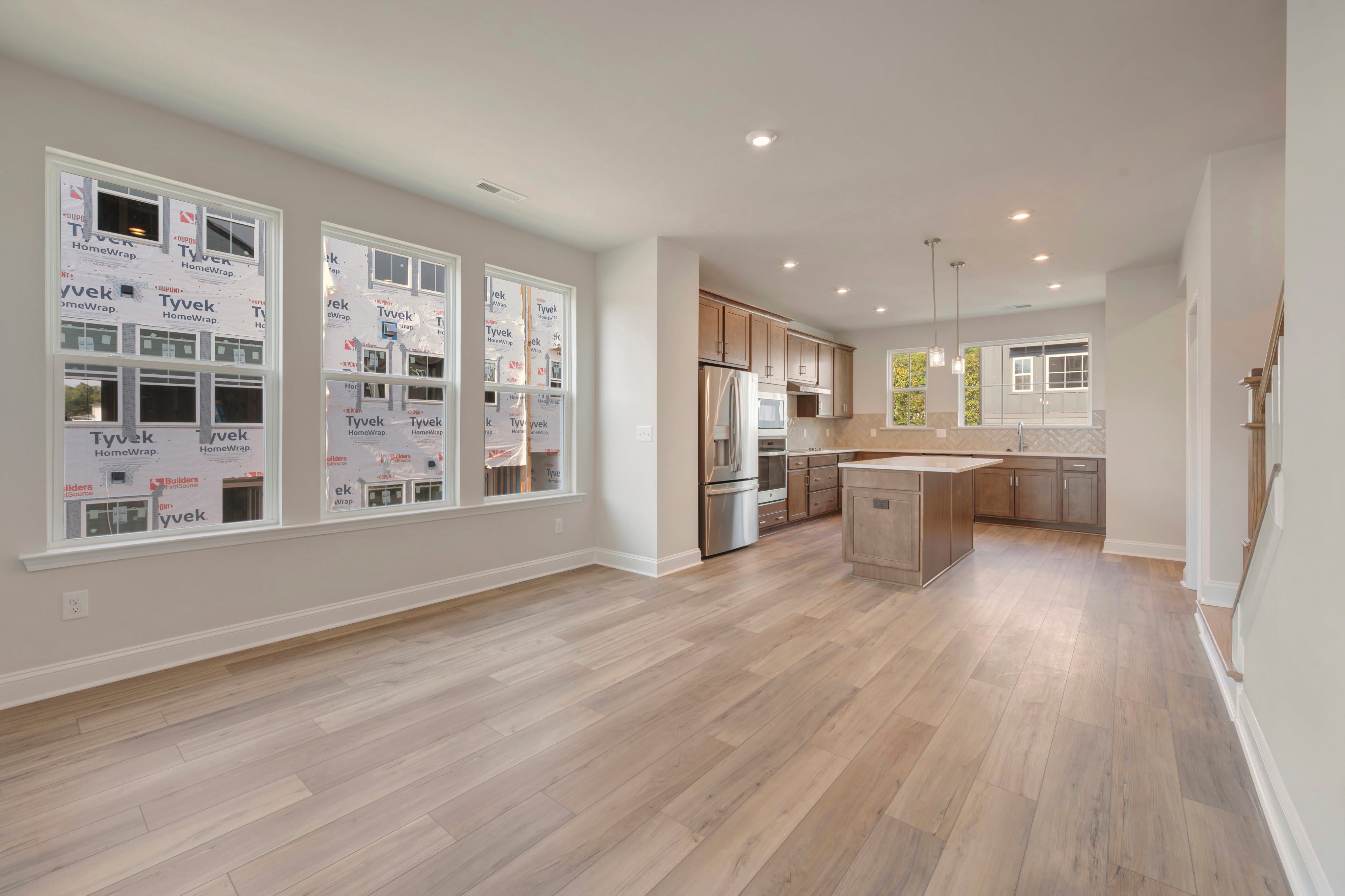 1311 Sandstar Ln