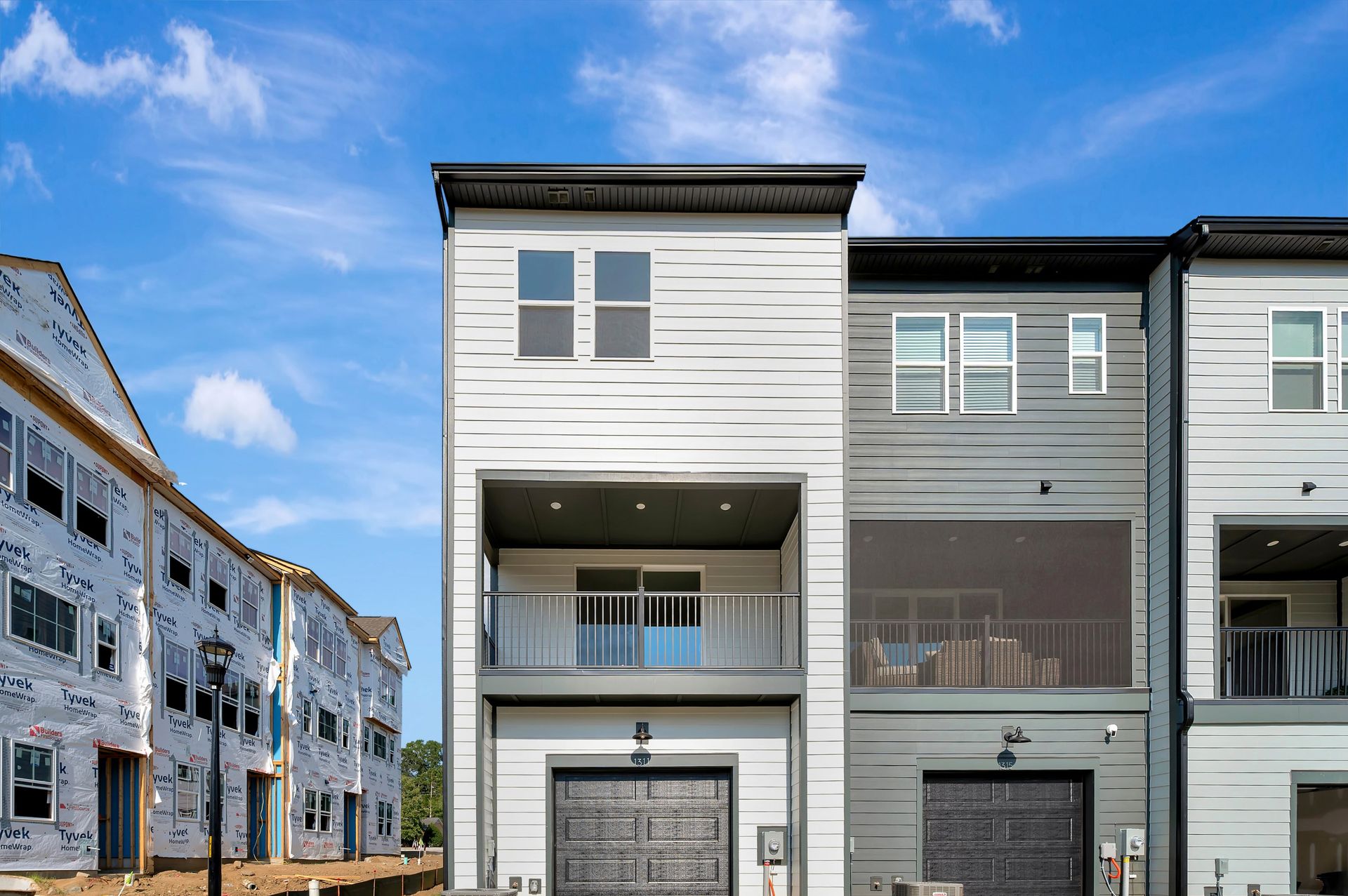 1311 Sandstar Ln