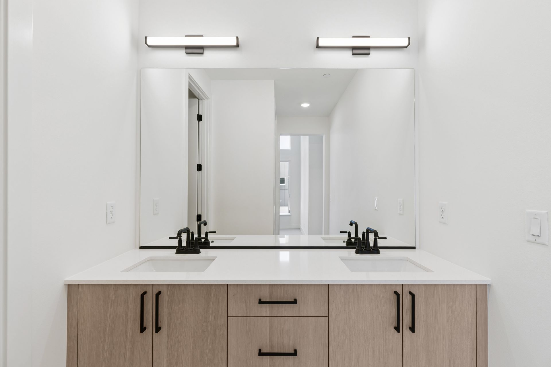 12255 138th Pl Ne Bldg 17-102