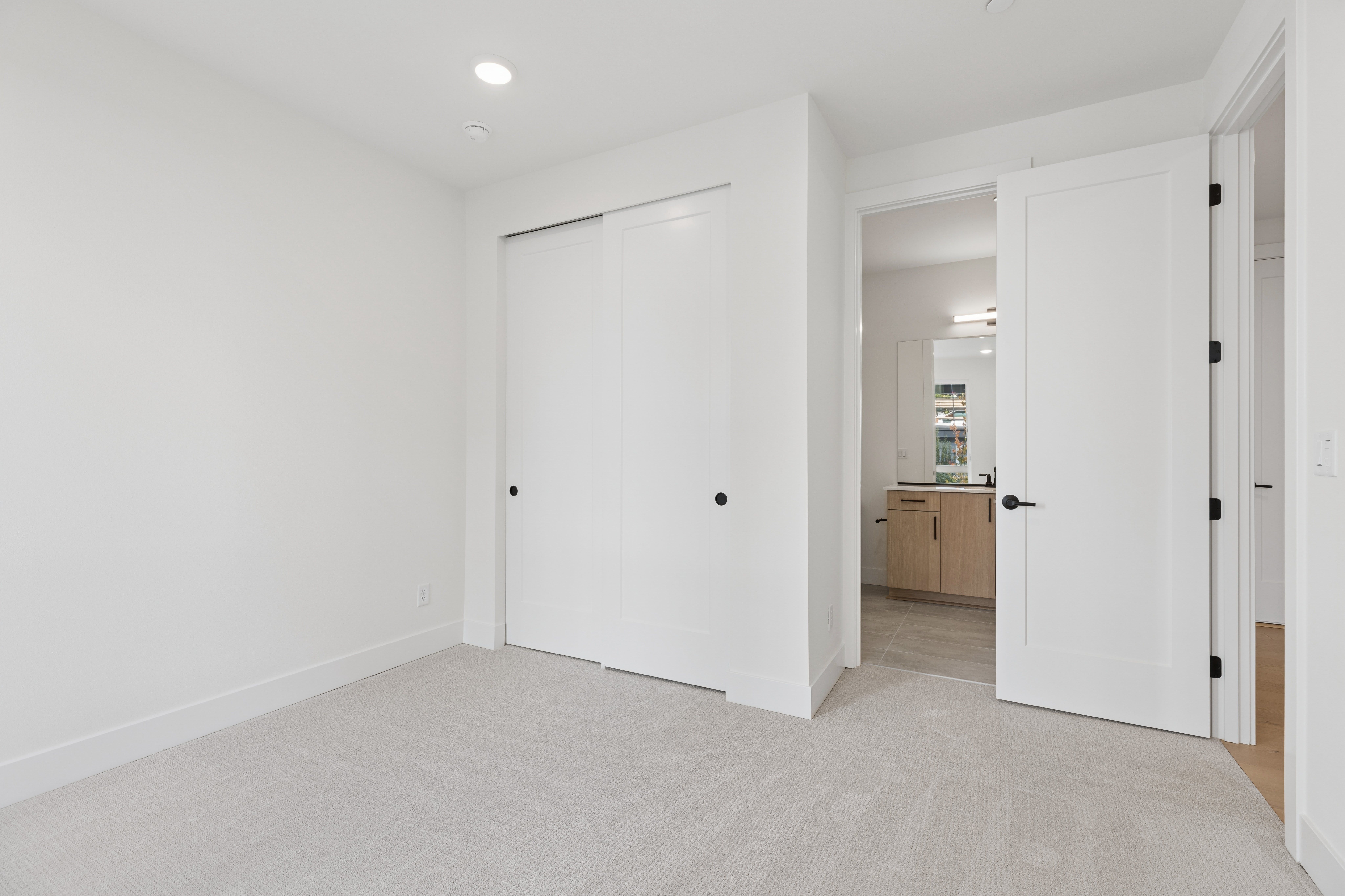12255 138th Pl Ne Bldg 17-102