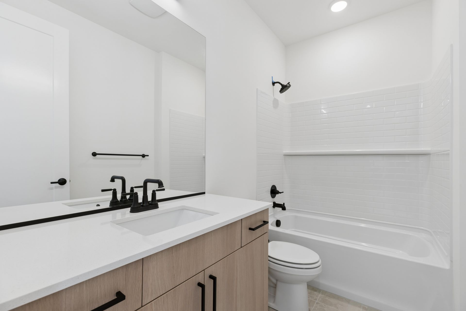 12255 138th Pl Ne Bldg 17-102