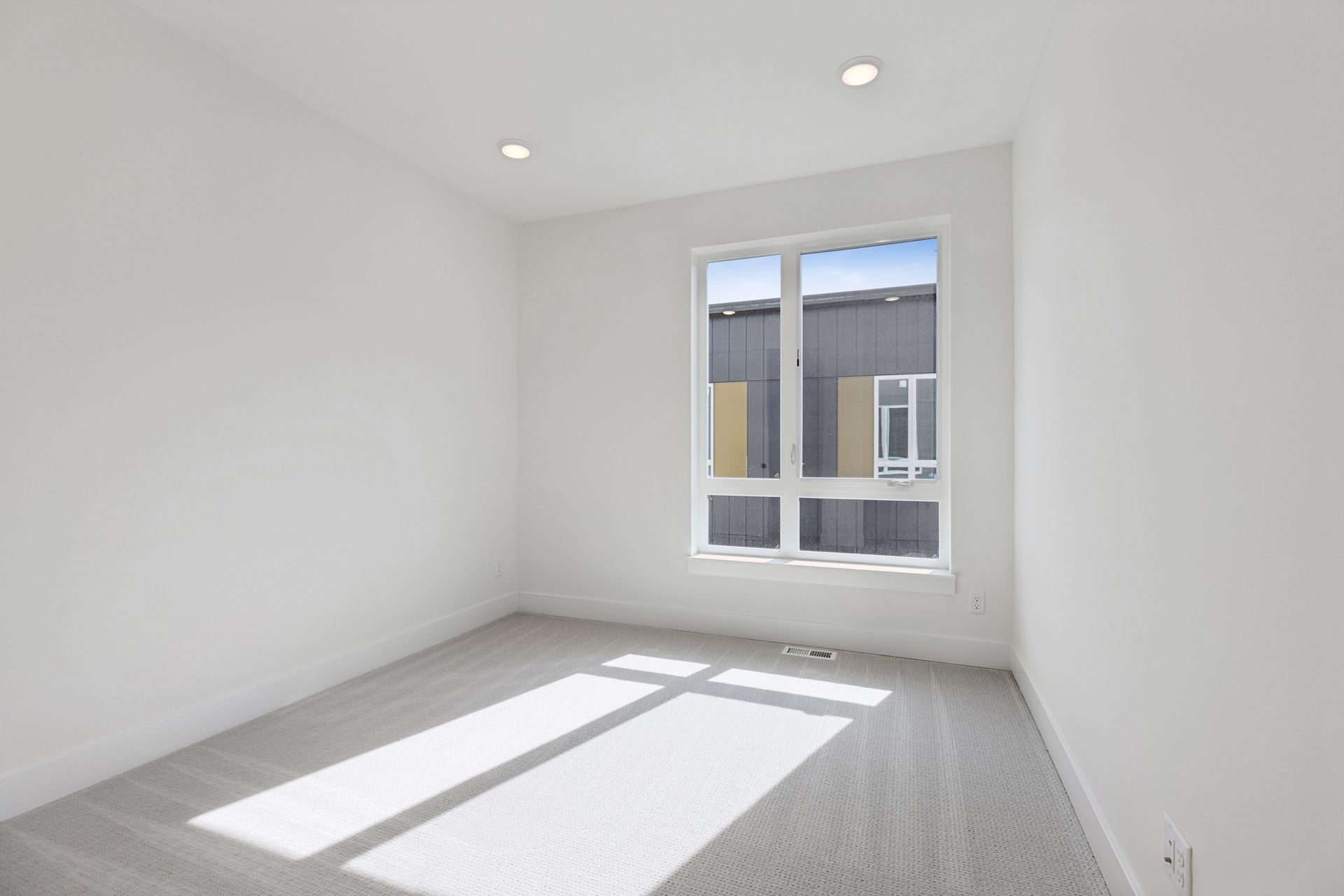 12255 138th Pl Ne Bldg 17-102