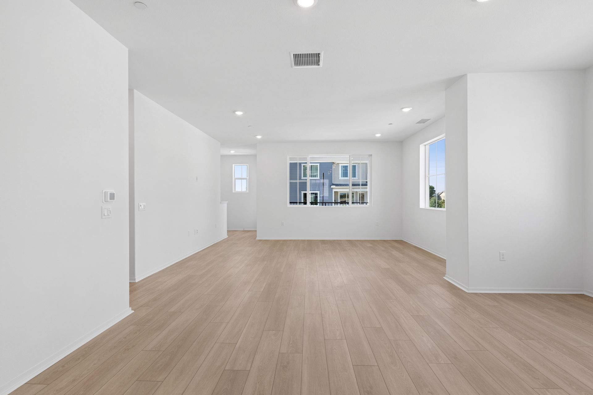 16027 York Drive | HS 128