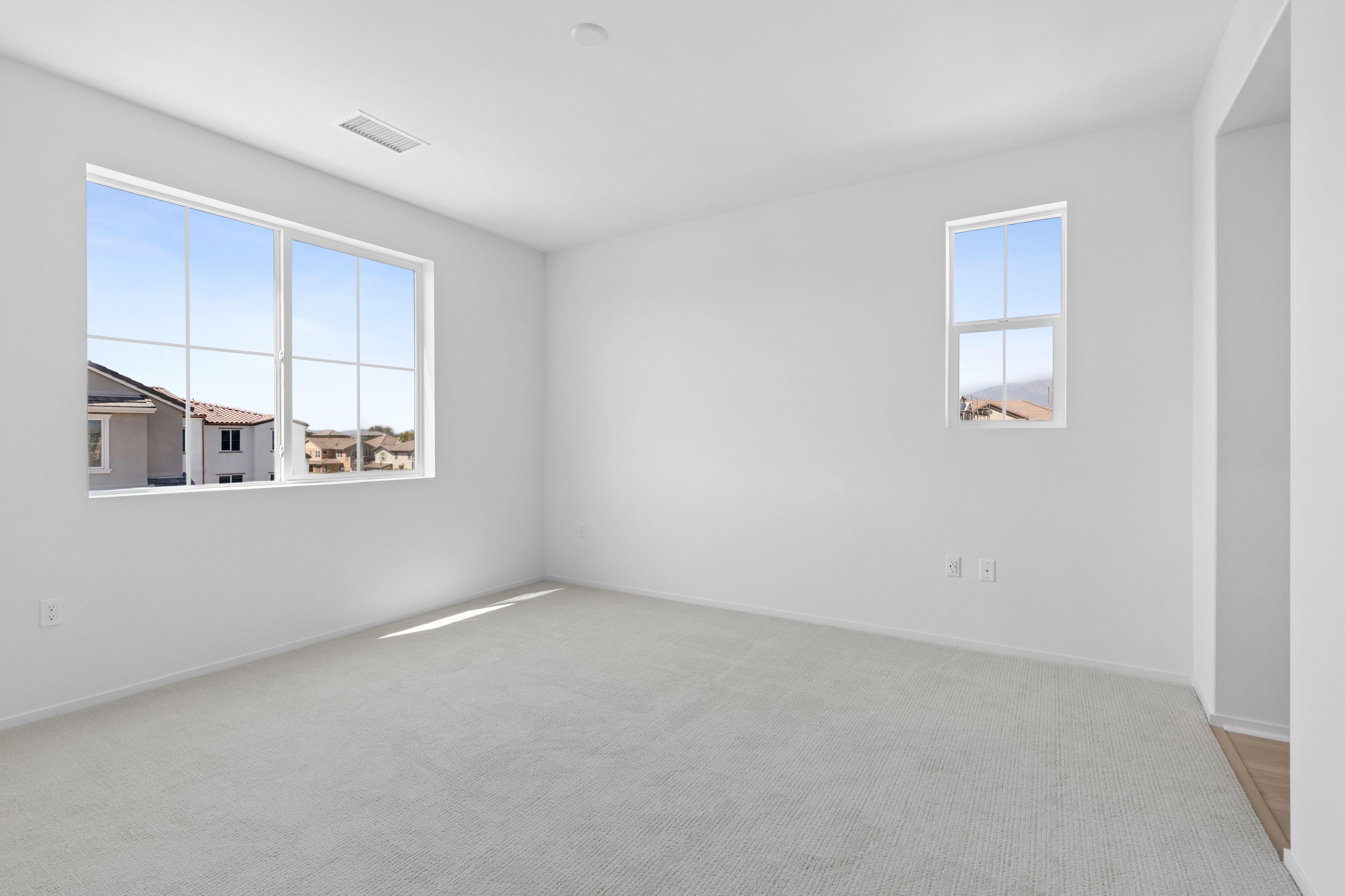 16027 York Drive | HS 128