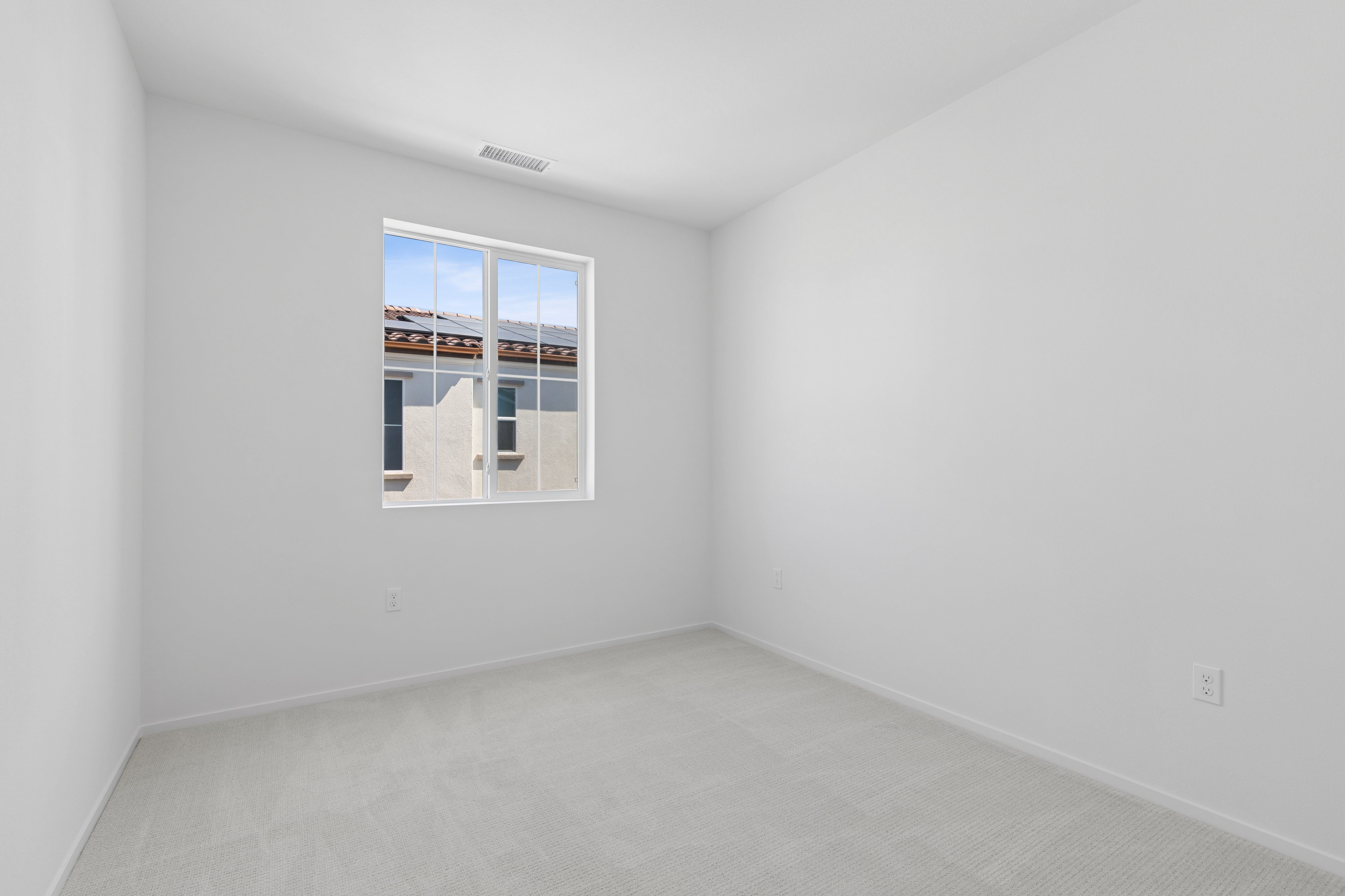 16027 York Drive | HS 128