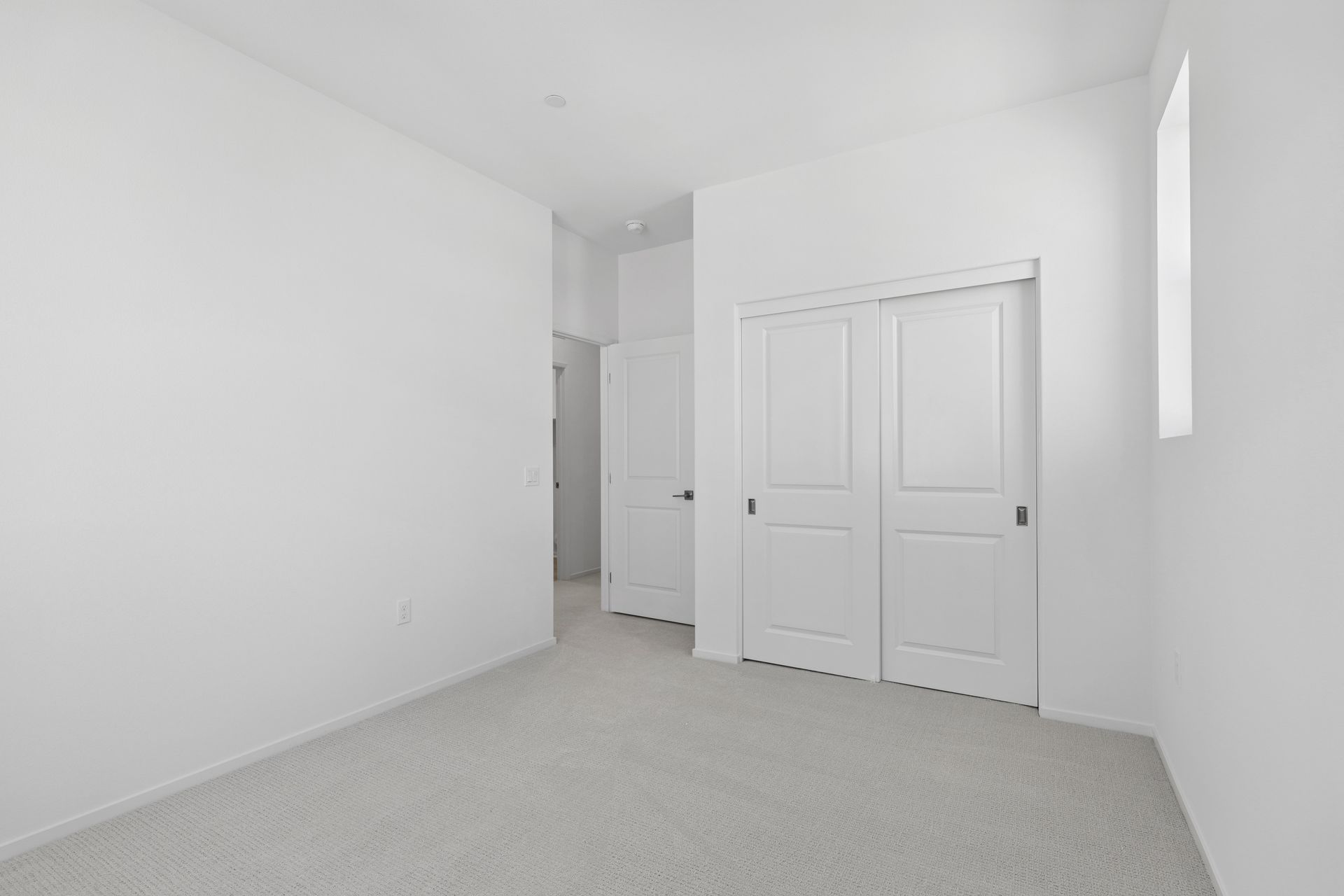 16027 York Drive | HS 128
