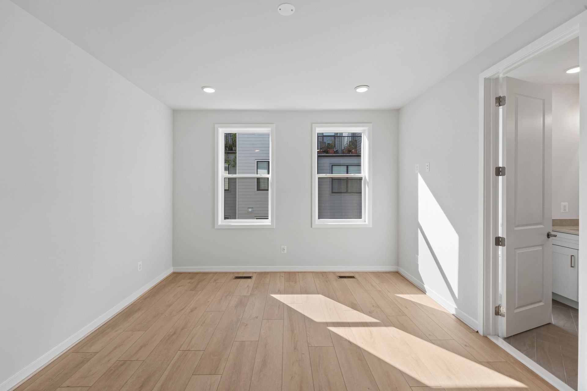 4922 Churchill Mews