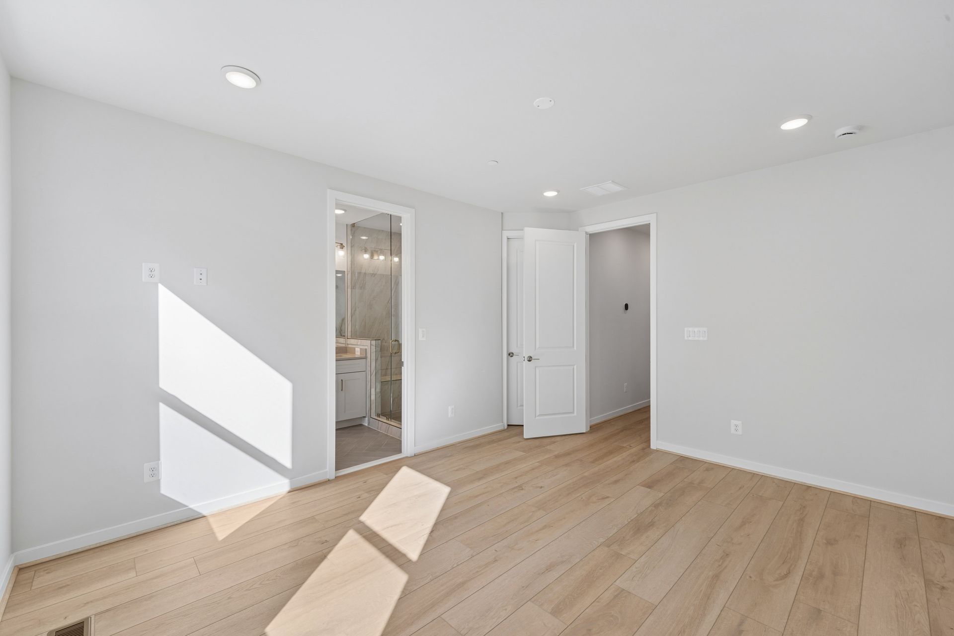 4922 Churchill Mews