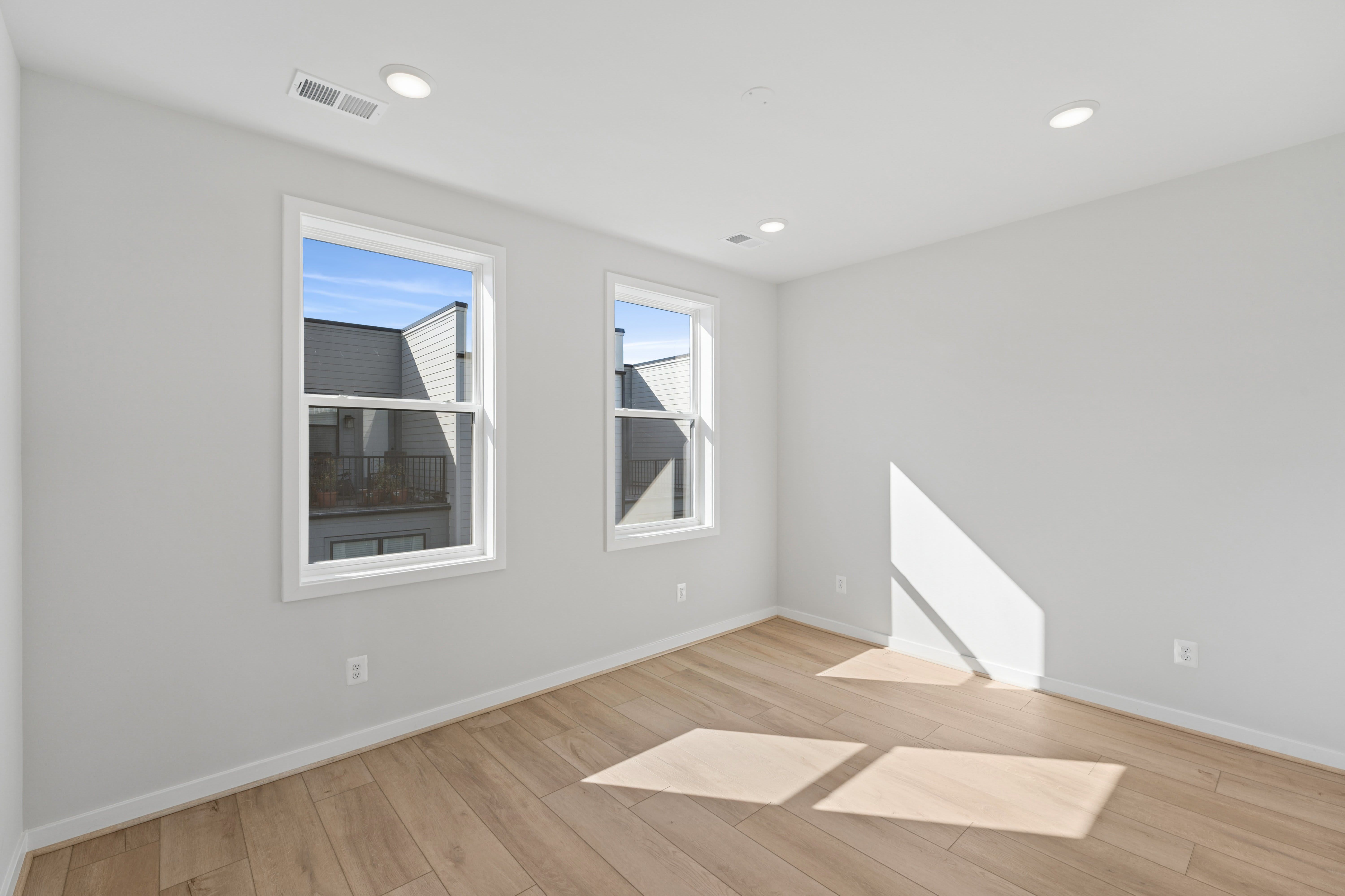 4922 Churchill Mews