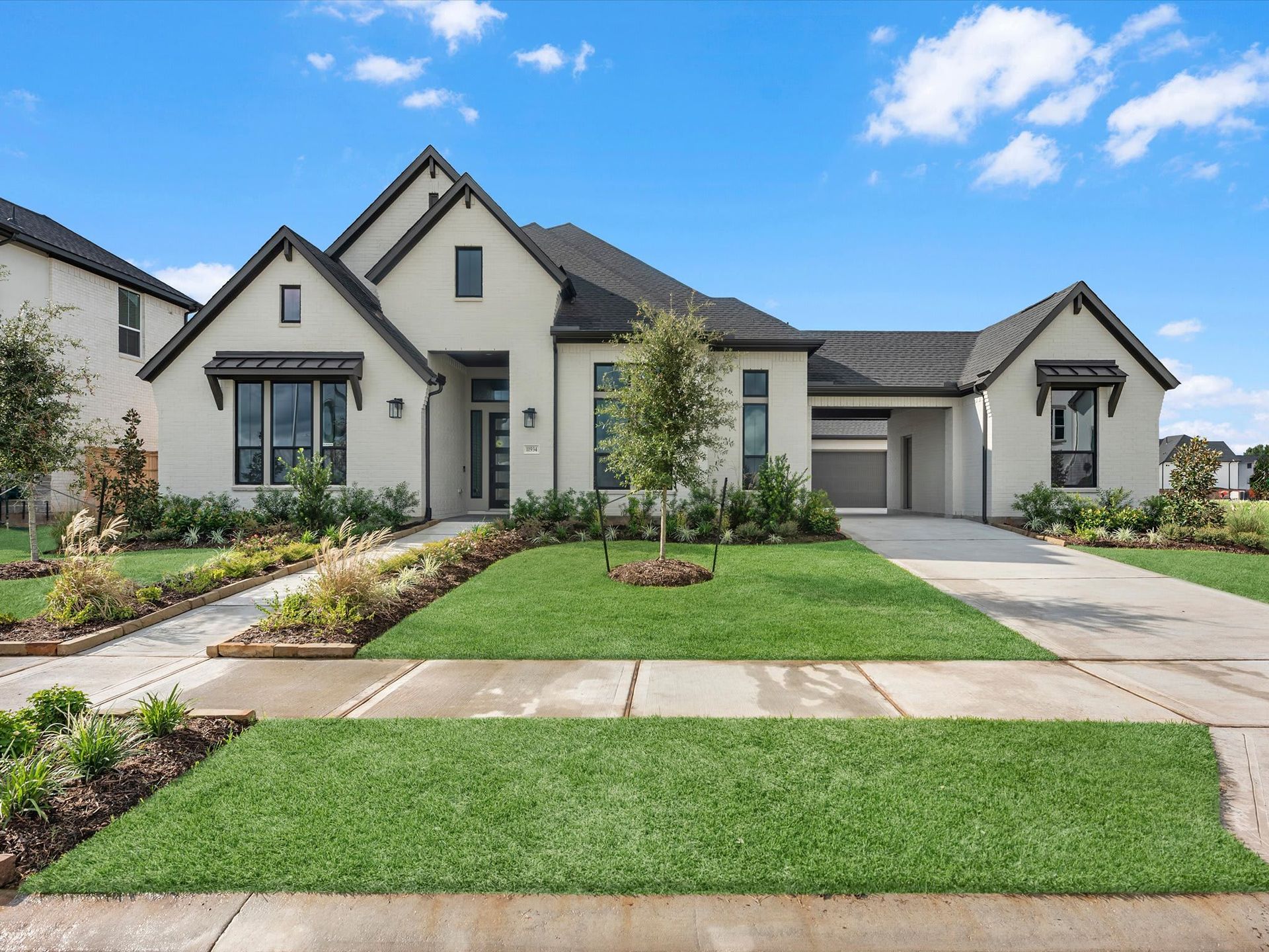 11934 Golden Cove