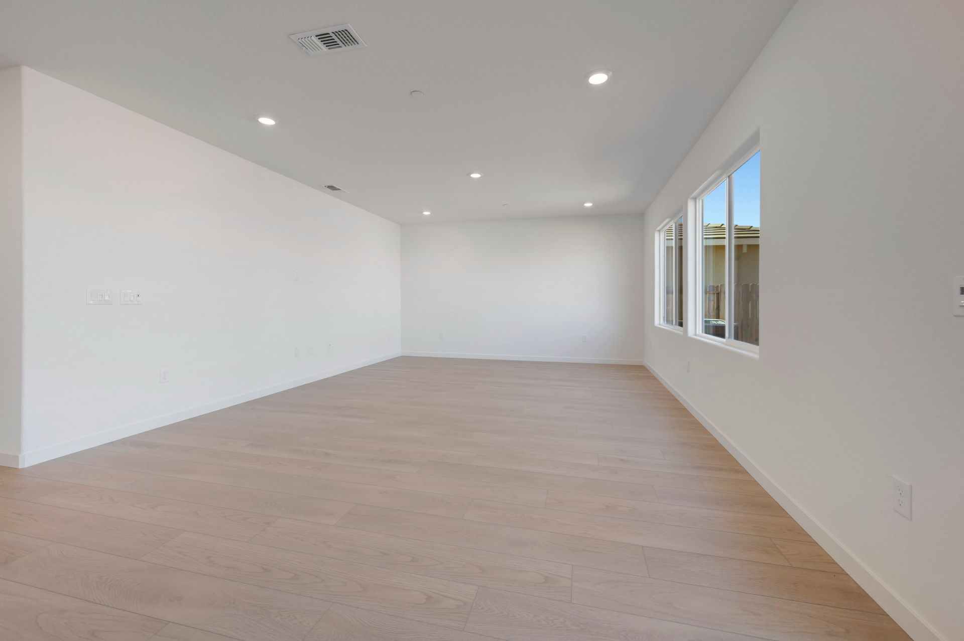 11900 Mircado Way