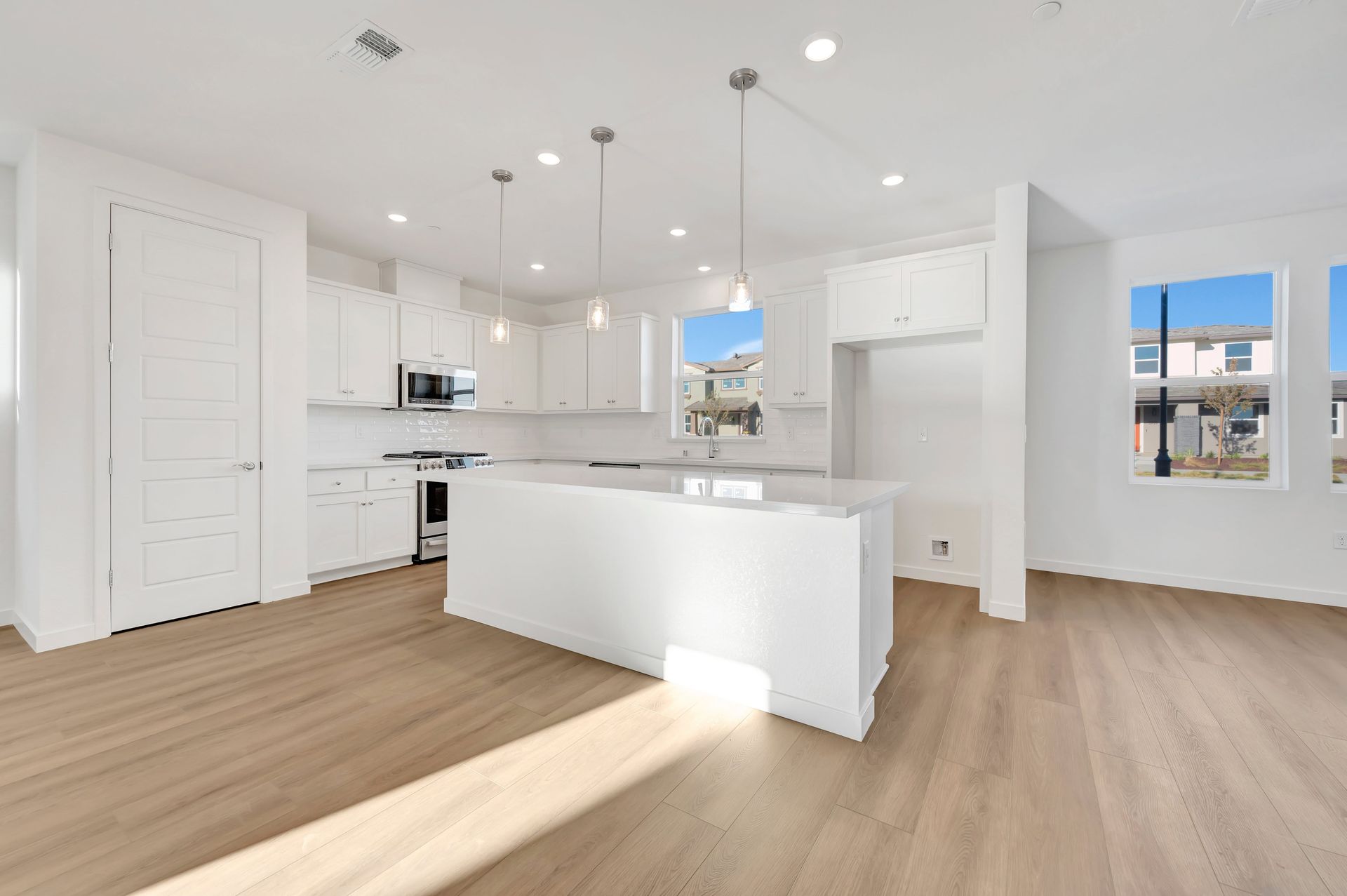 5736 Lake Club Drive