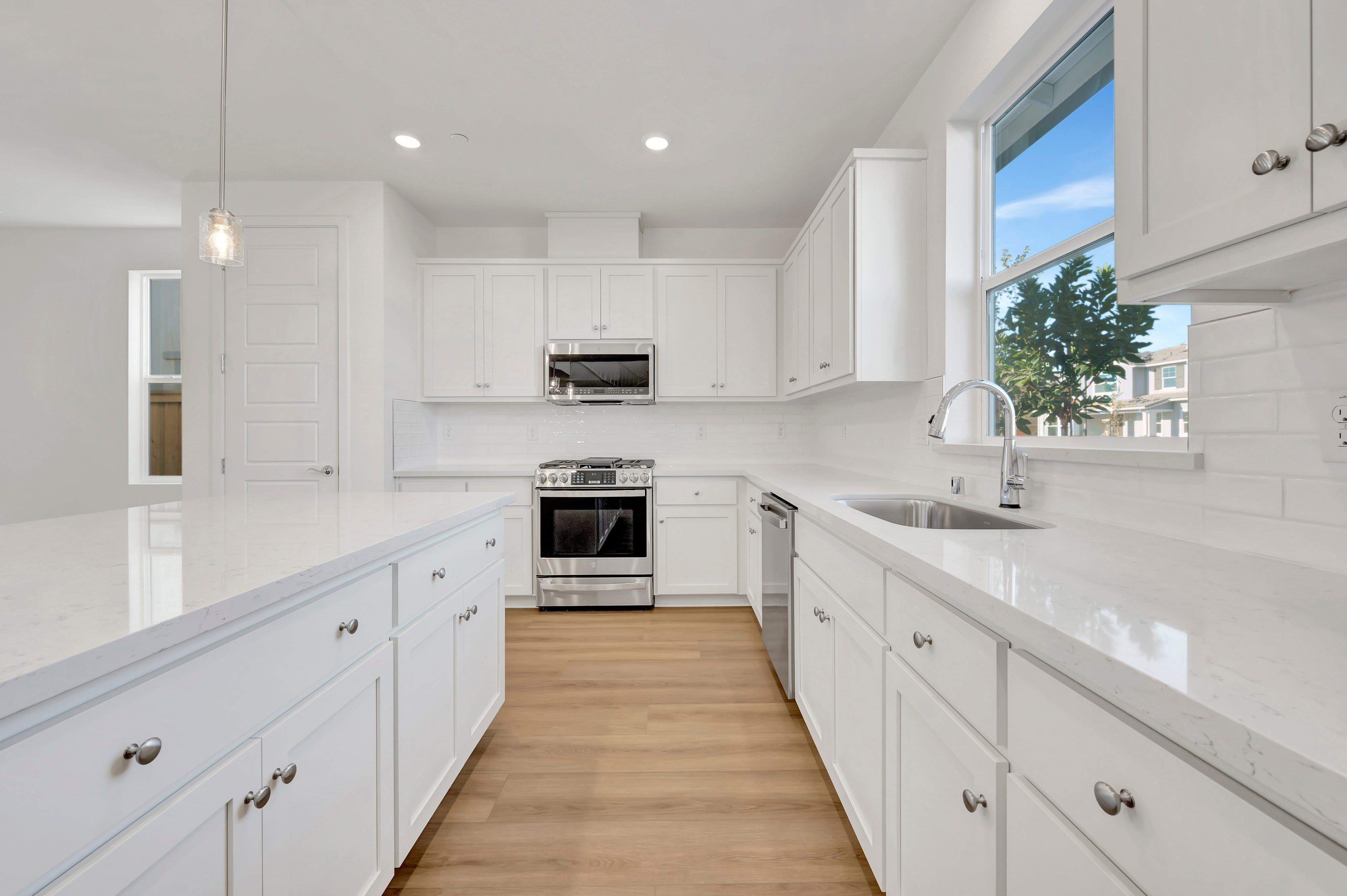 5736 Lake Club Drive