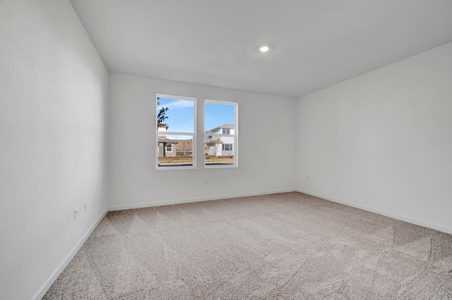 5736 Lake Club Drive