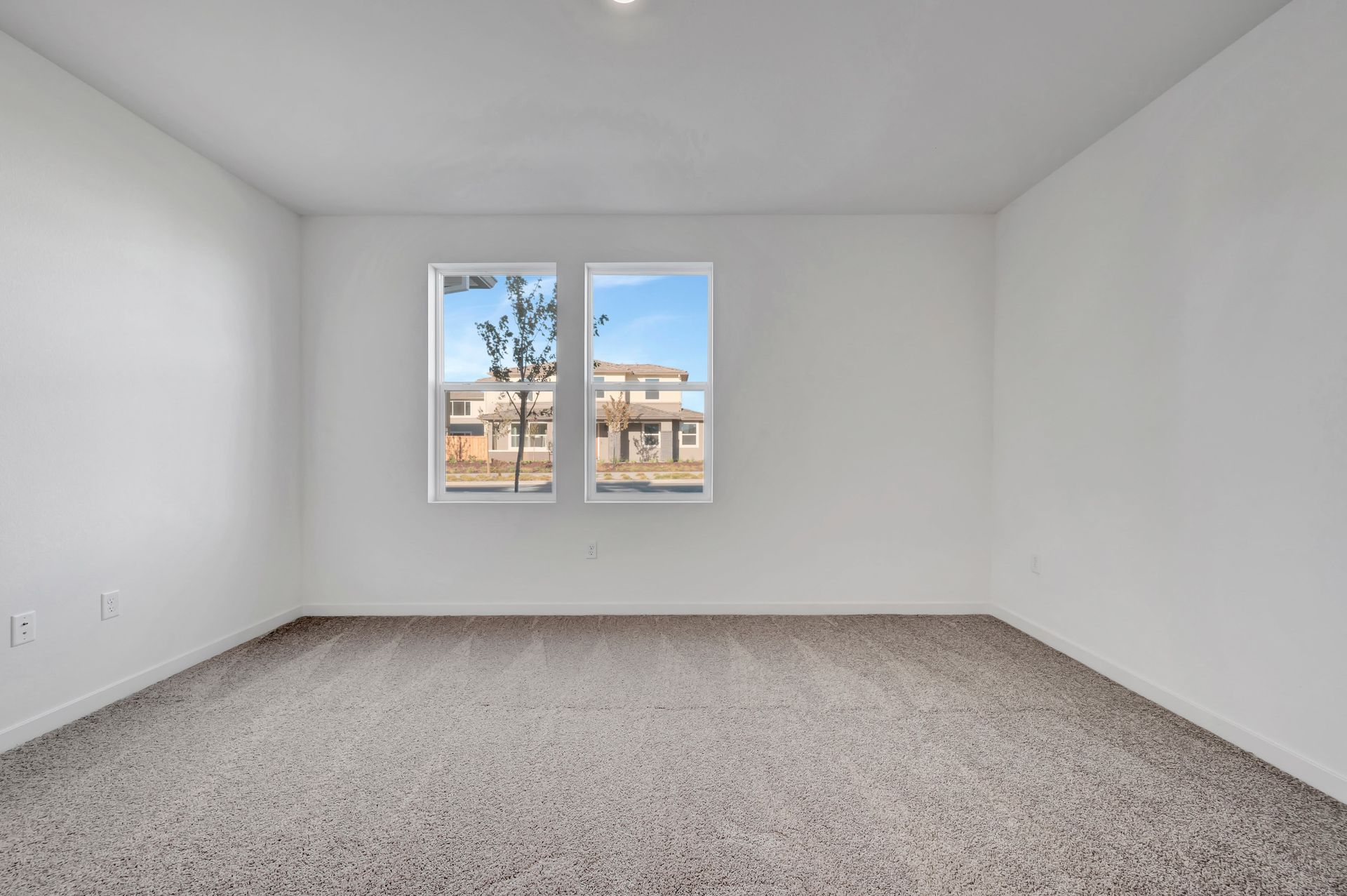 5736 Lake Club Drive