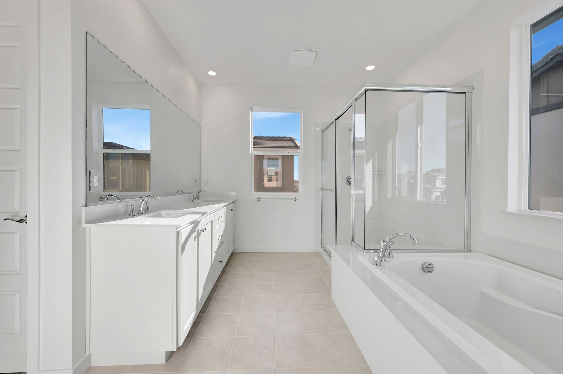 5736 Lake Club Drive