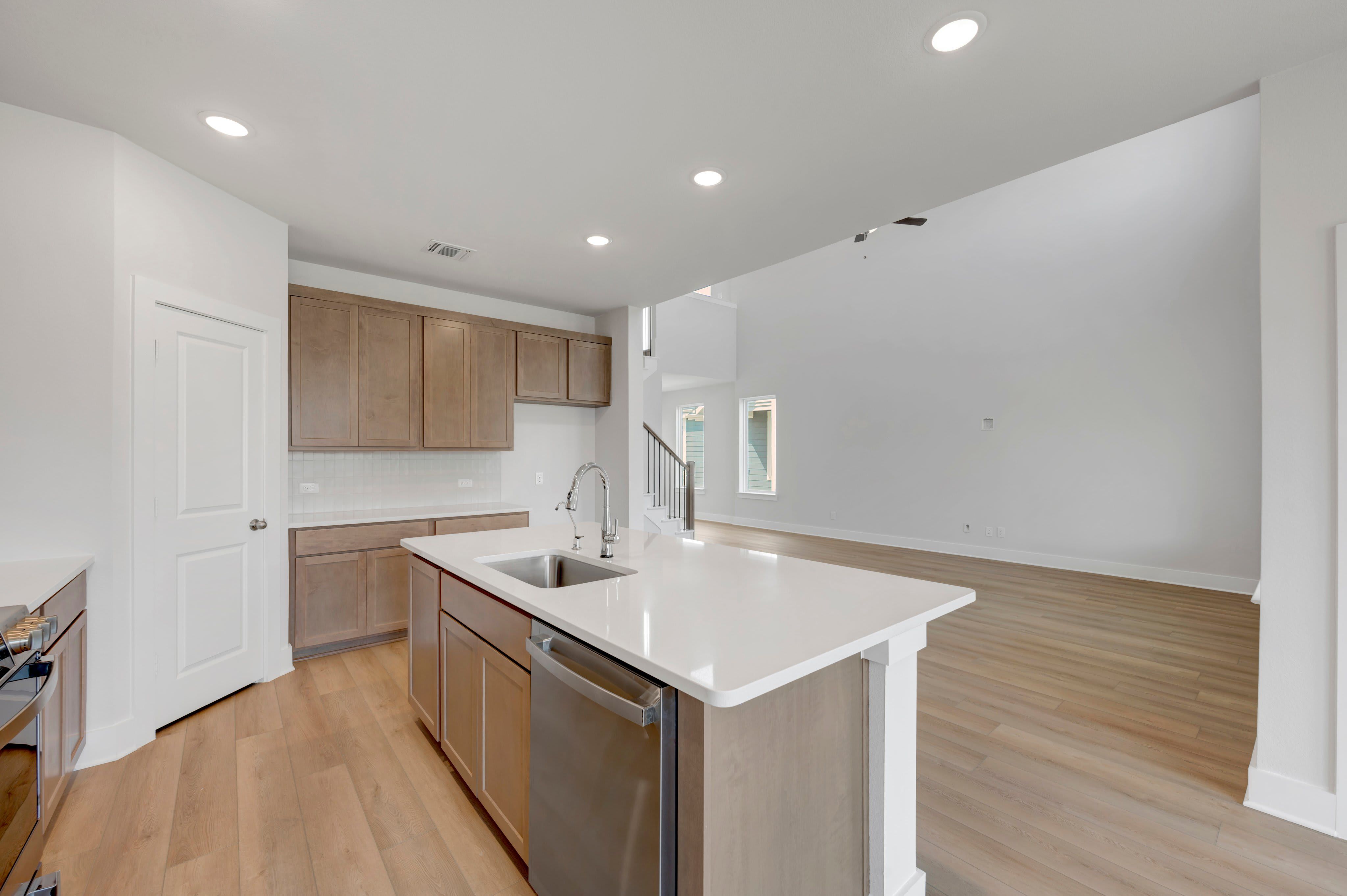 7320 Summer Sunset Drive