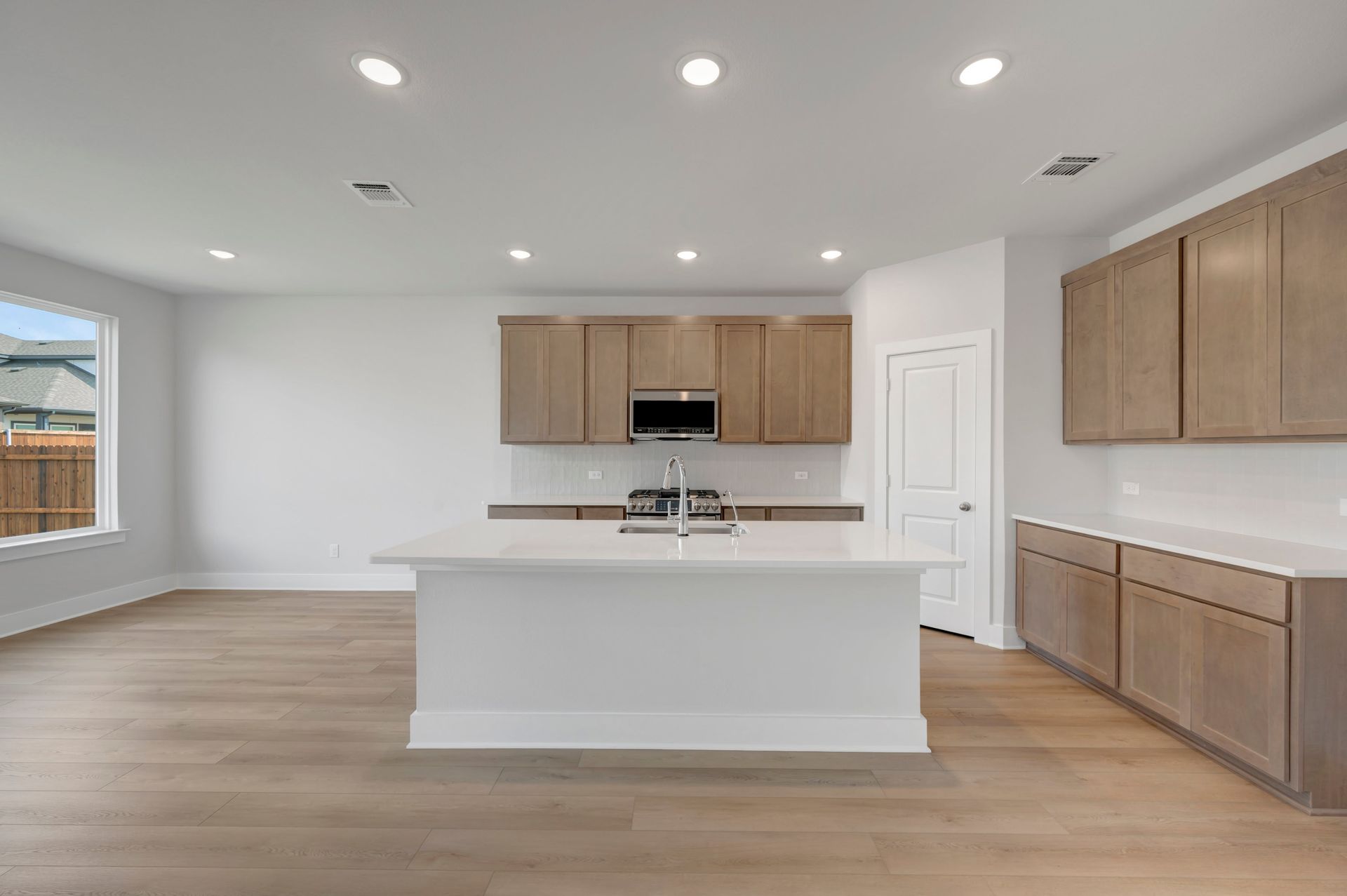 7320 Summer Sunset Drive
