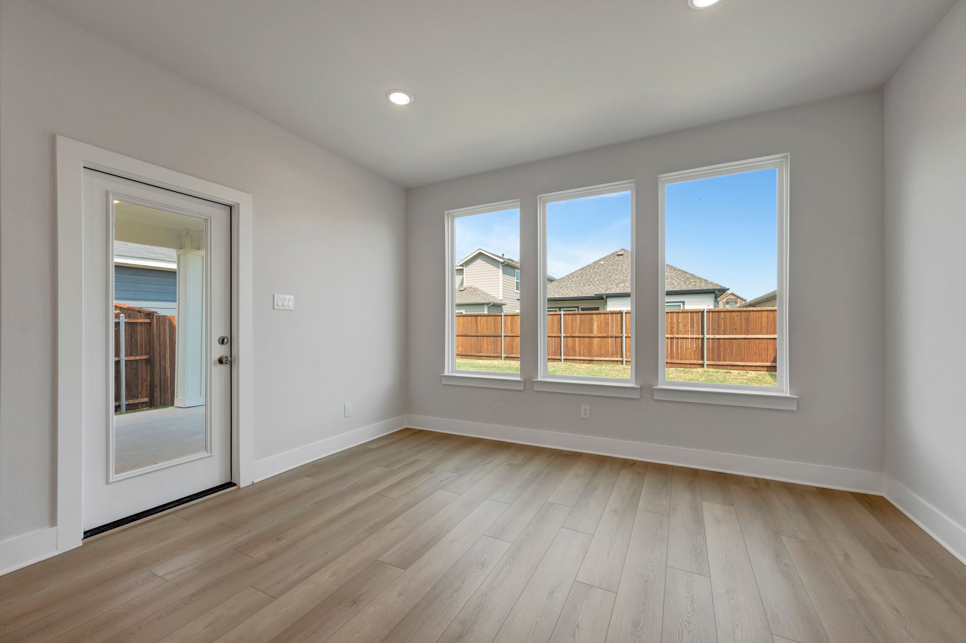 7320 Summer Sunset Drive