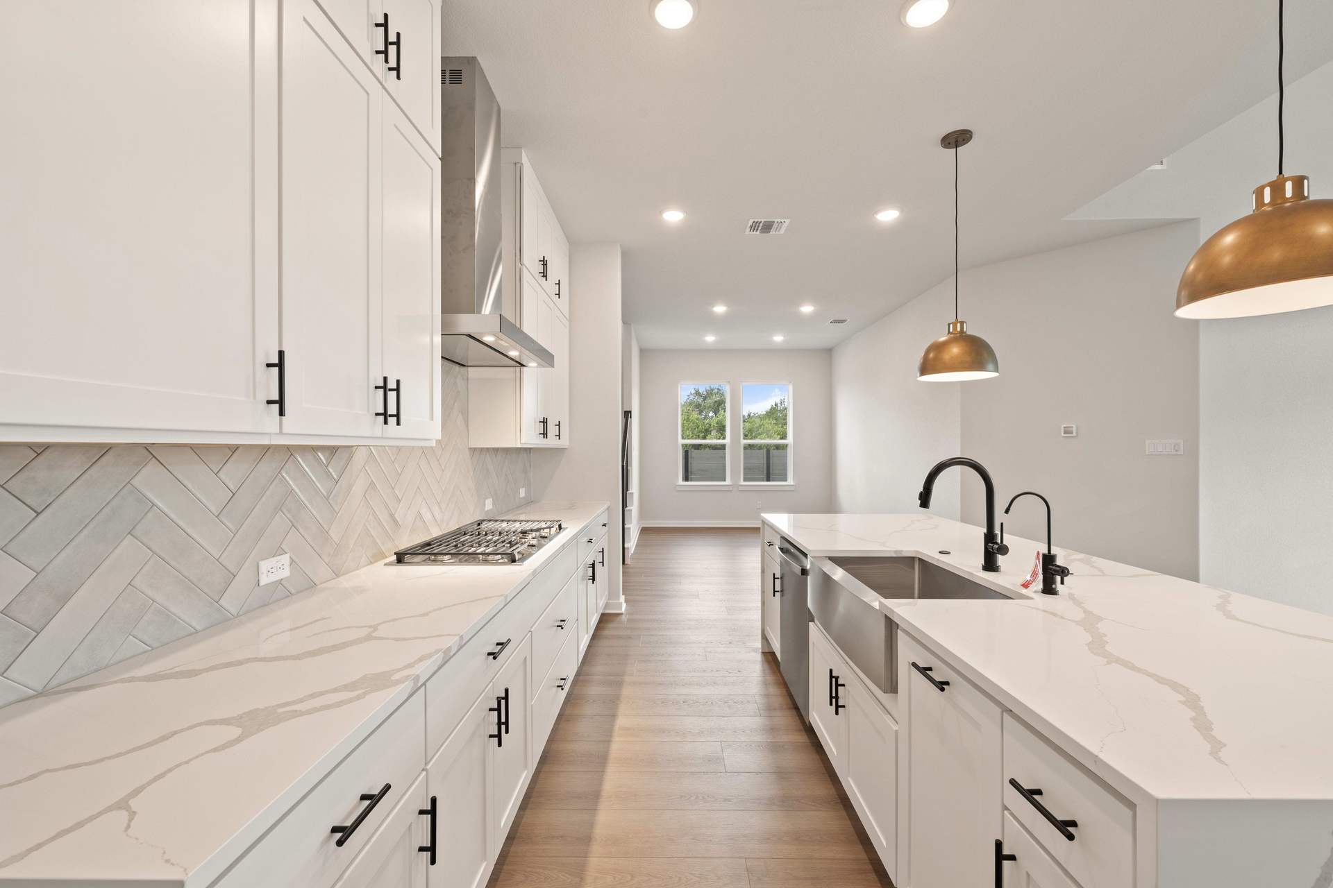401 Hickory Springs Trail