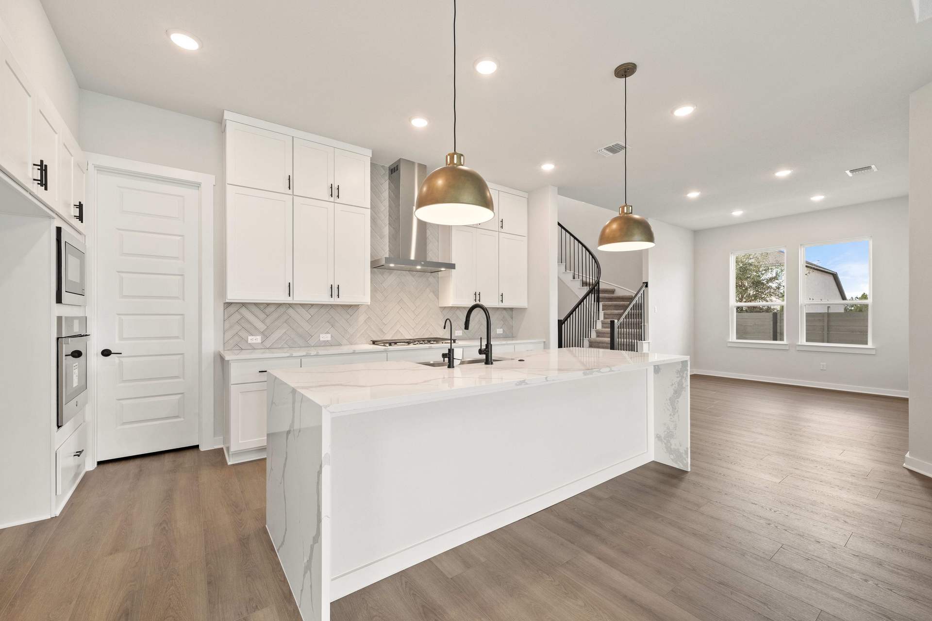 401 Hickory Springs Trail
