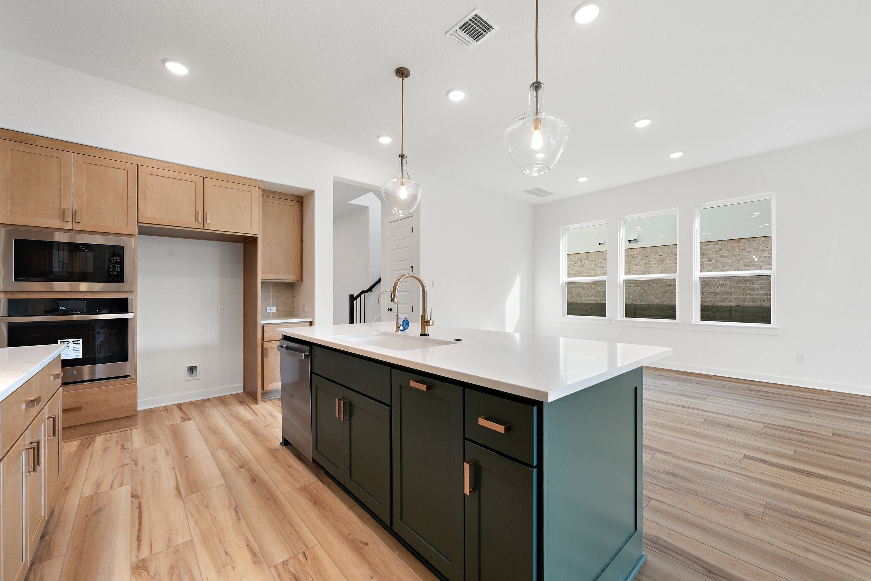 412 Leaning Rock Road