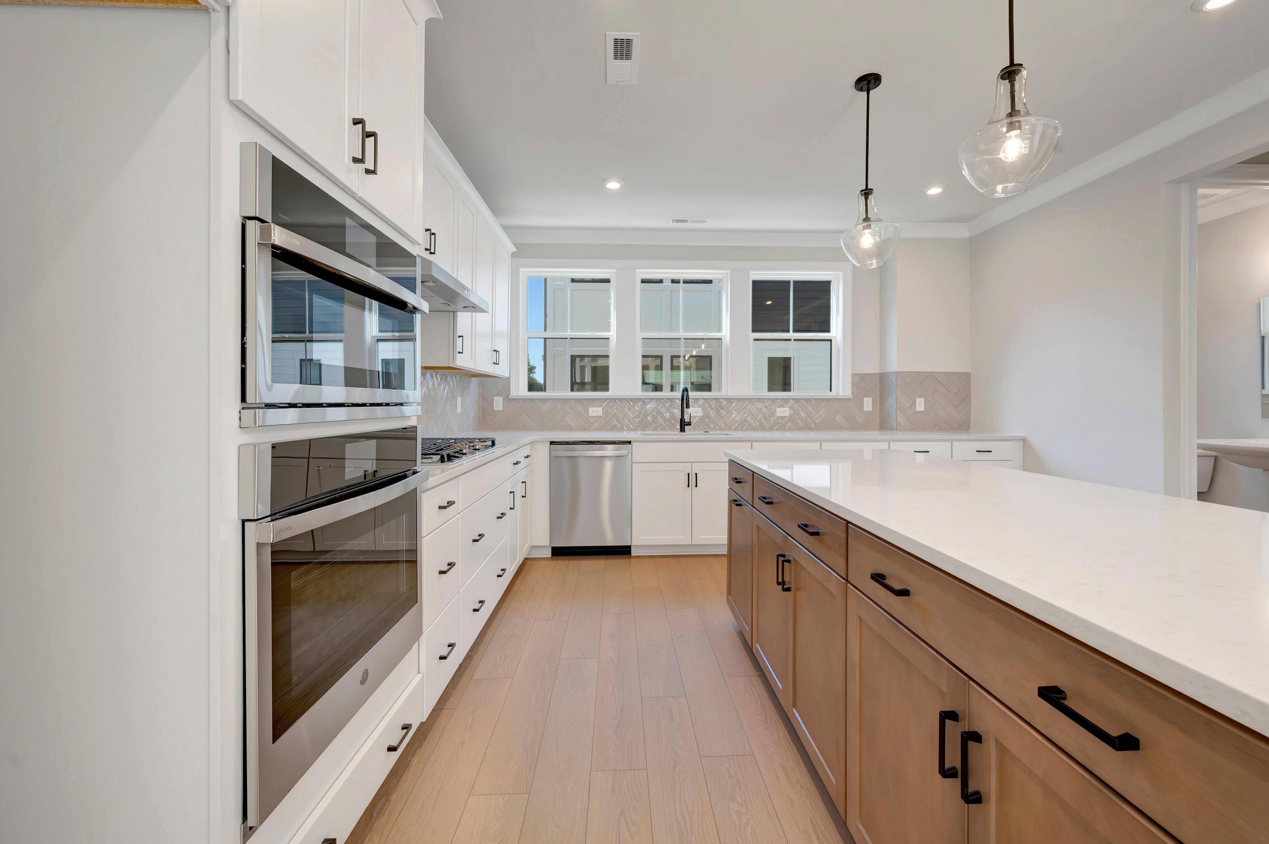 14018 Meera Lane