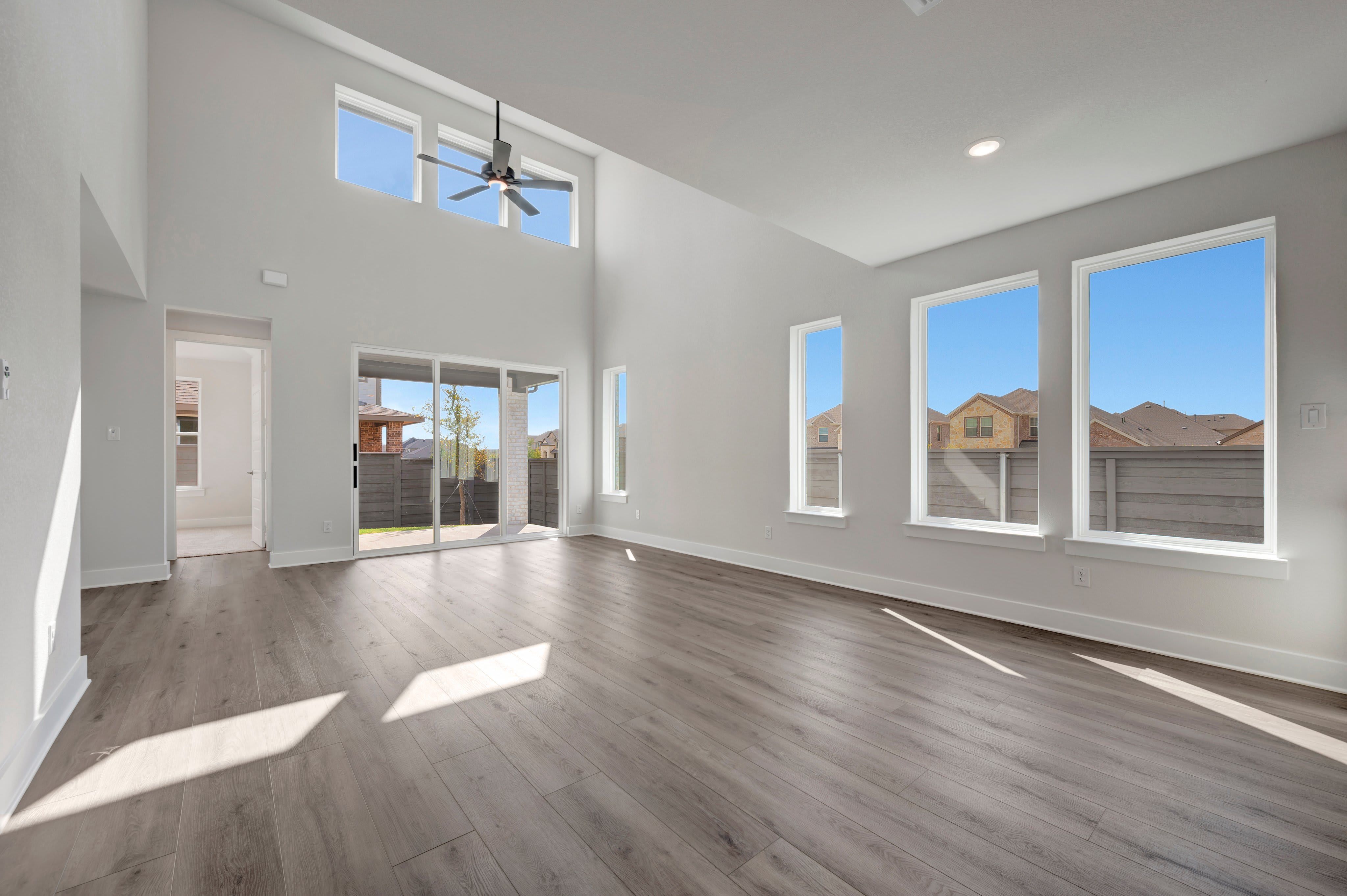 1100 Amaryllis Lane
