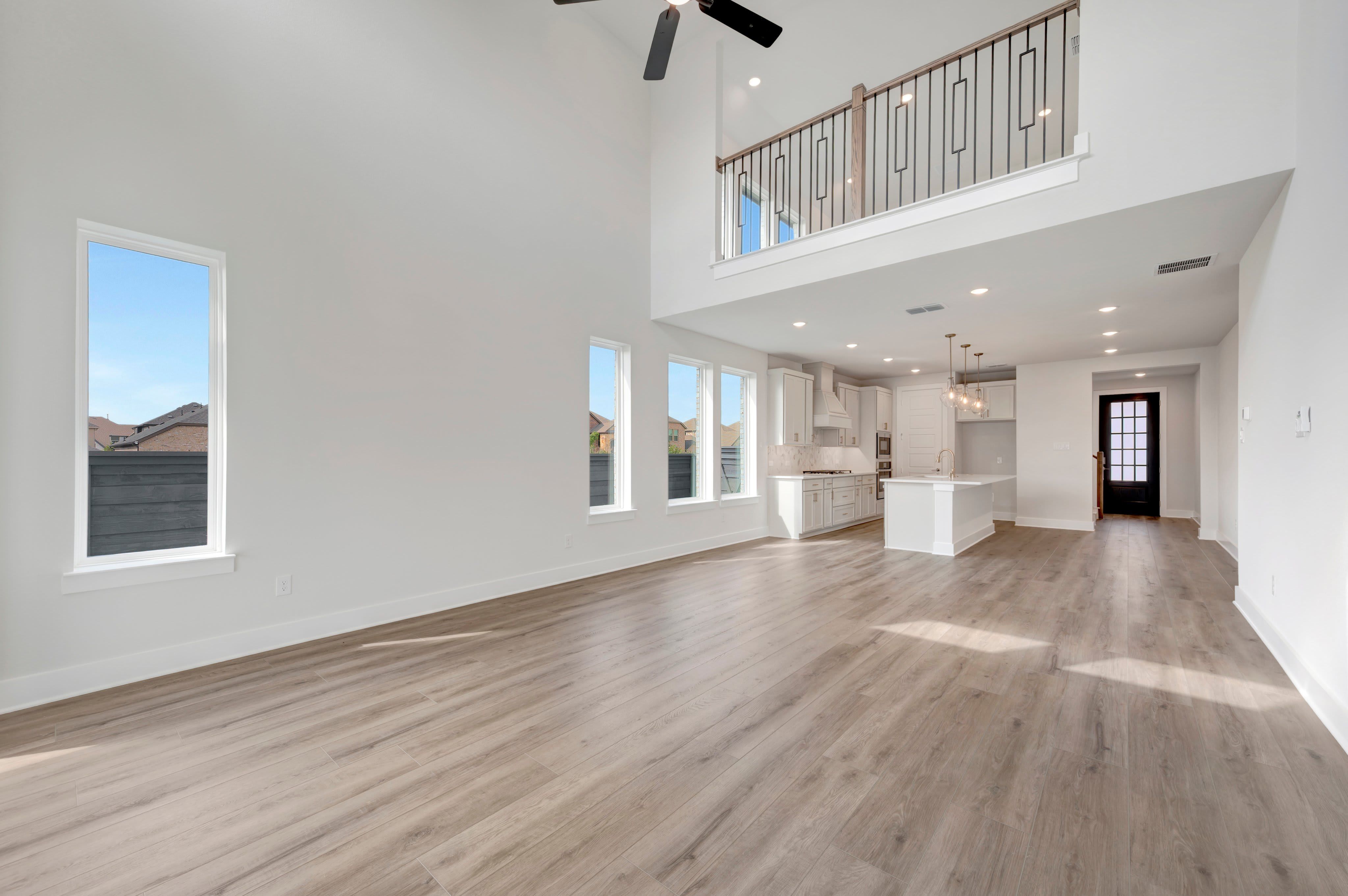 1100 Amaryllis Lane