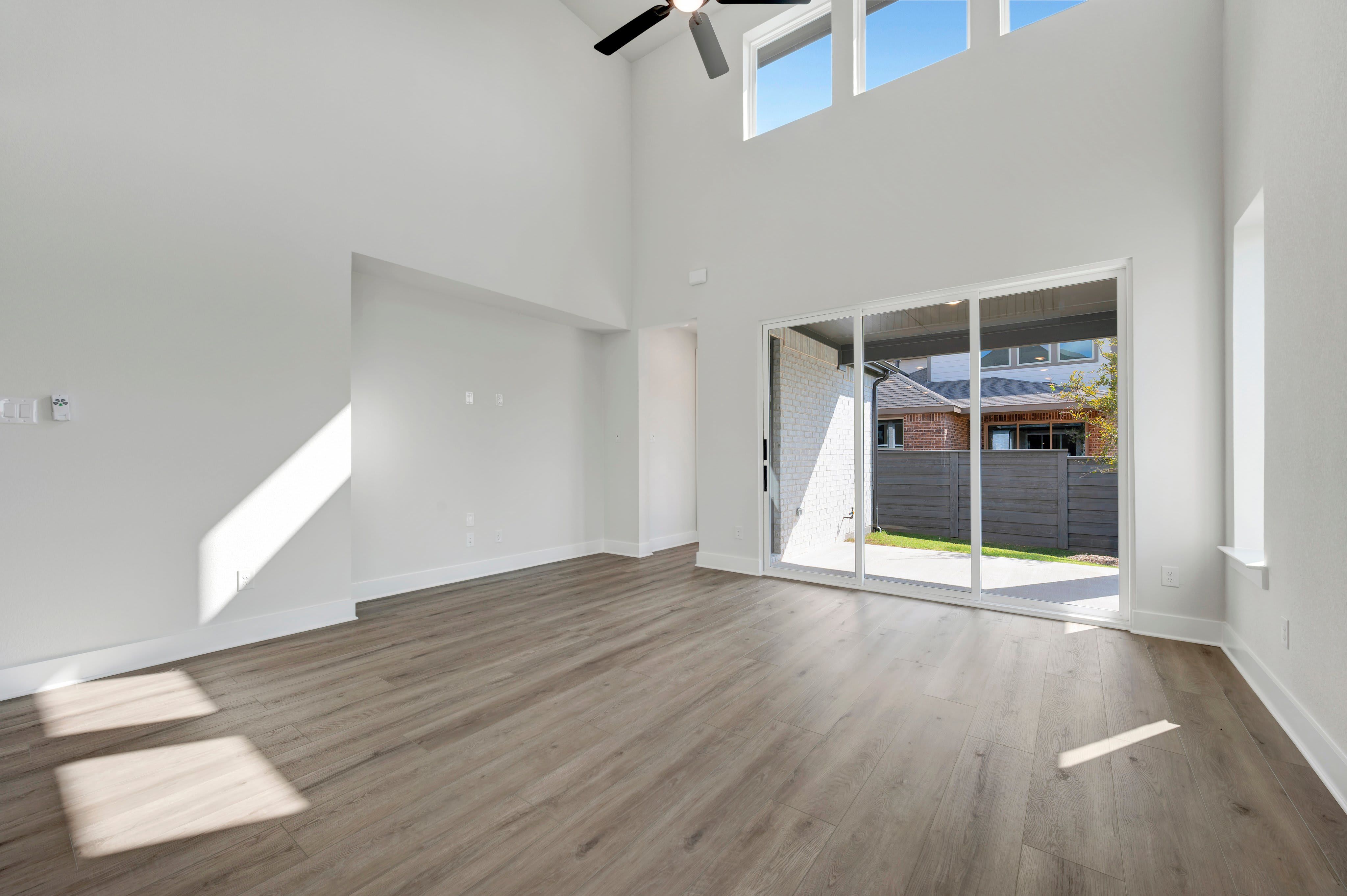 1100 Amaryllis Lane