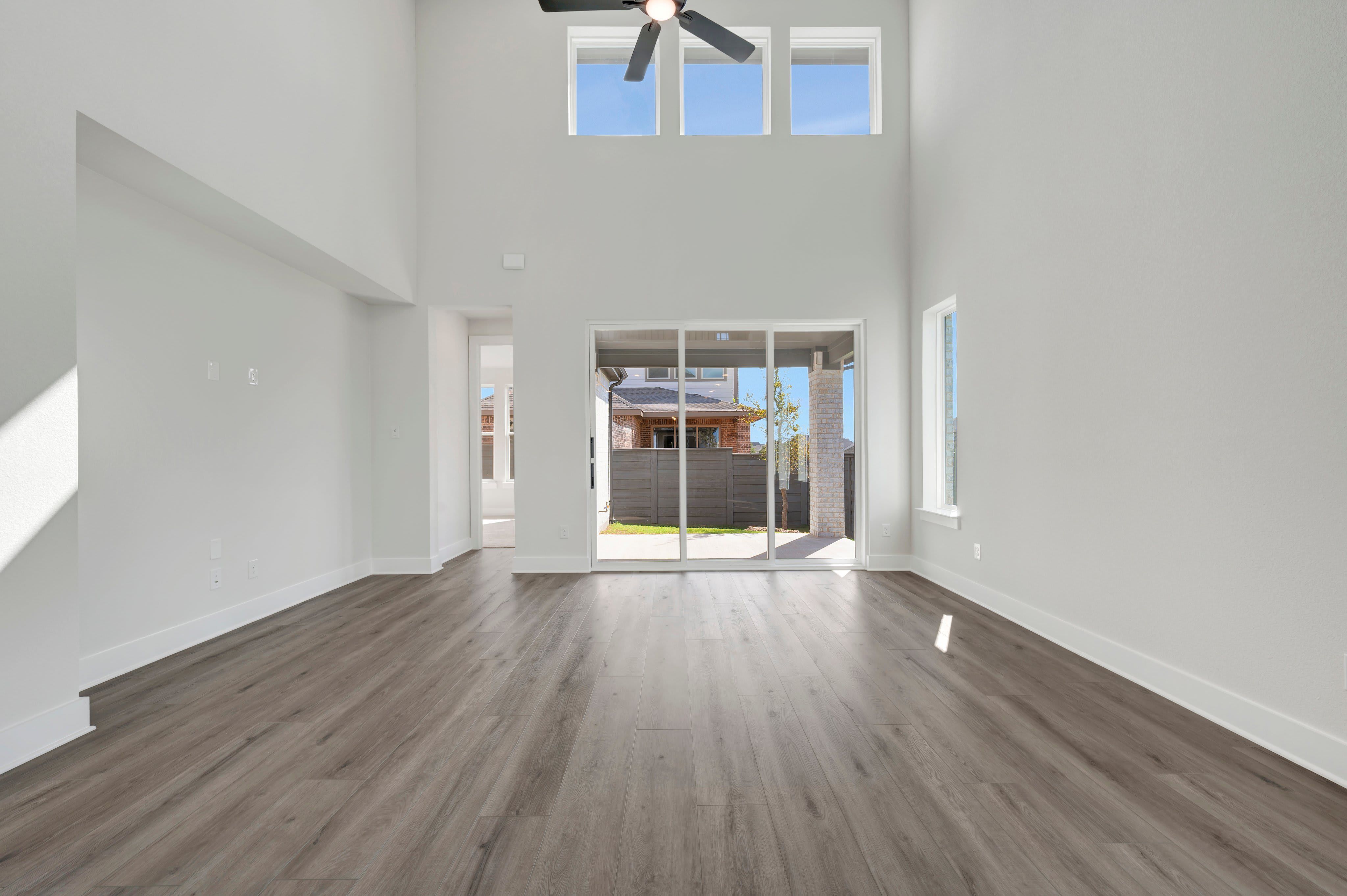 1100 Amaryllis Lane