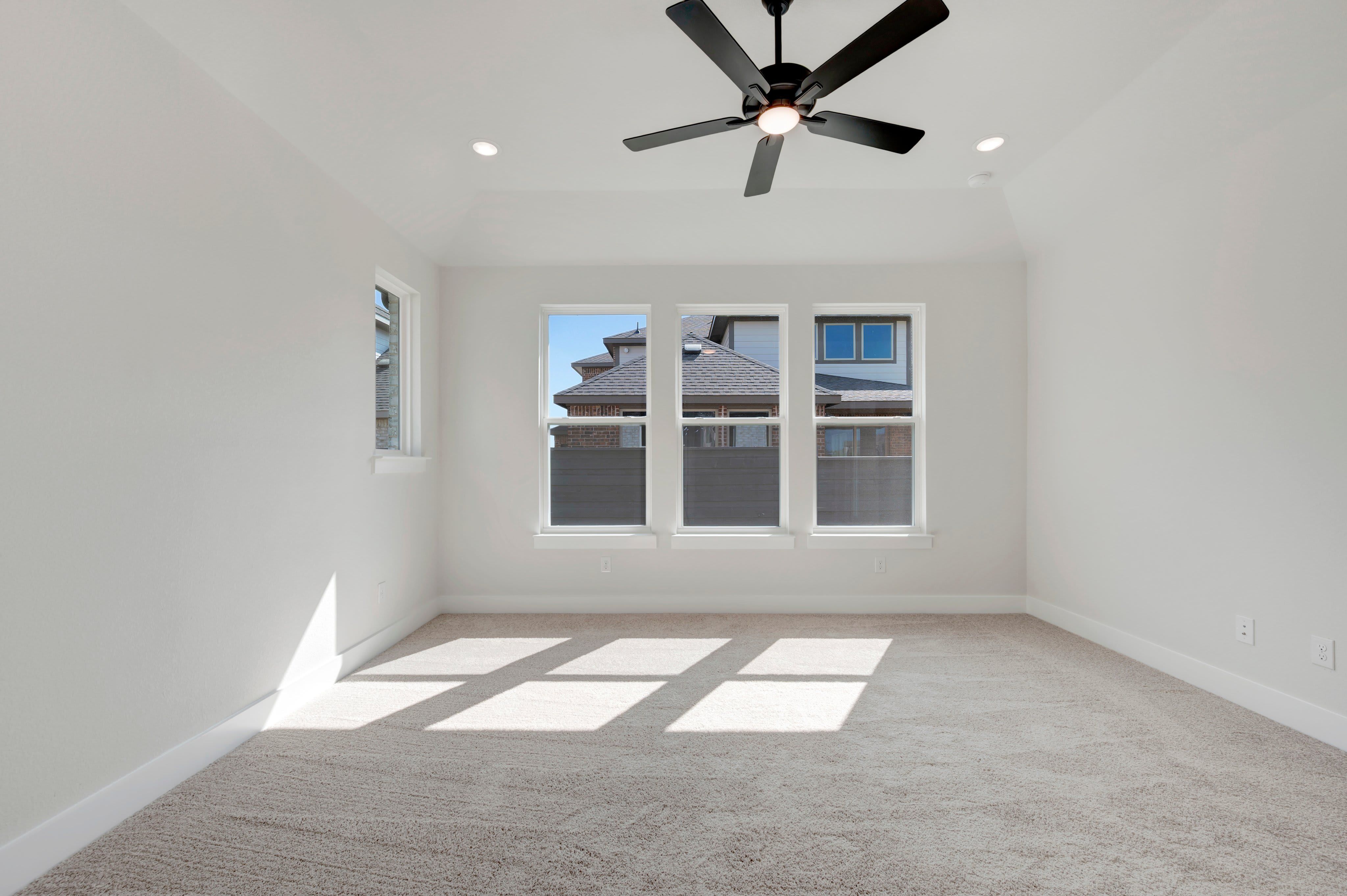 1100 Amaryllis Lane