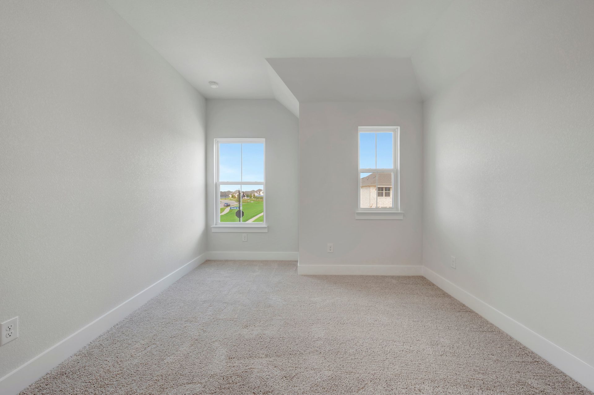 1100 Amaryllis Lane