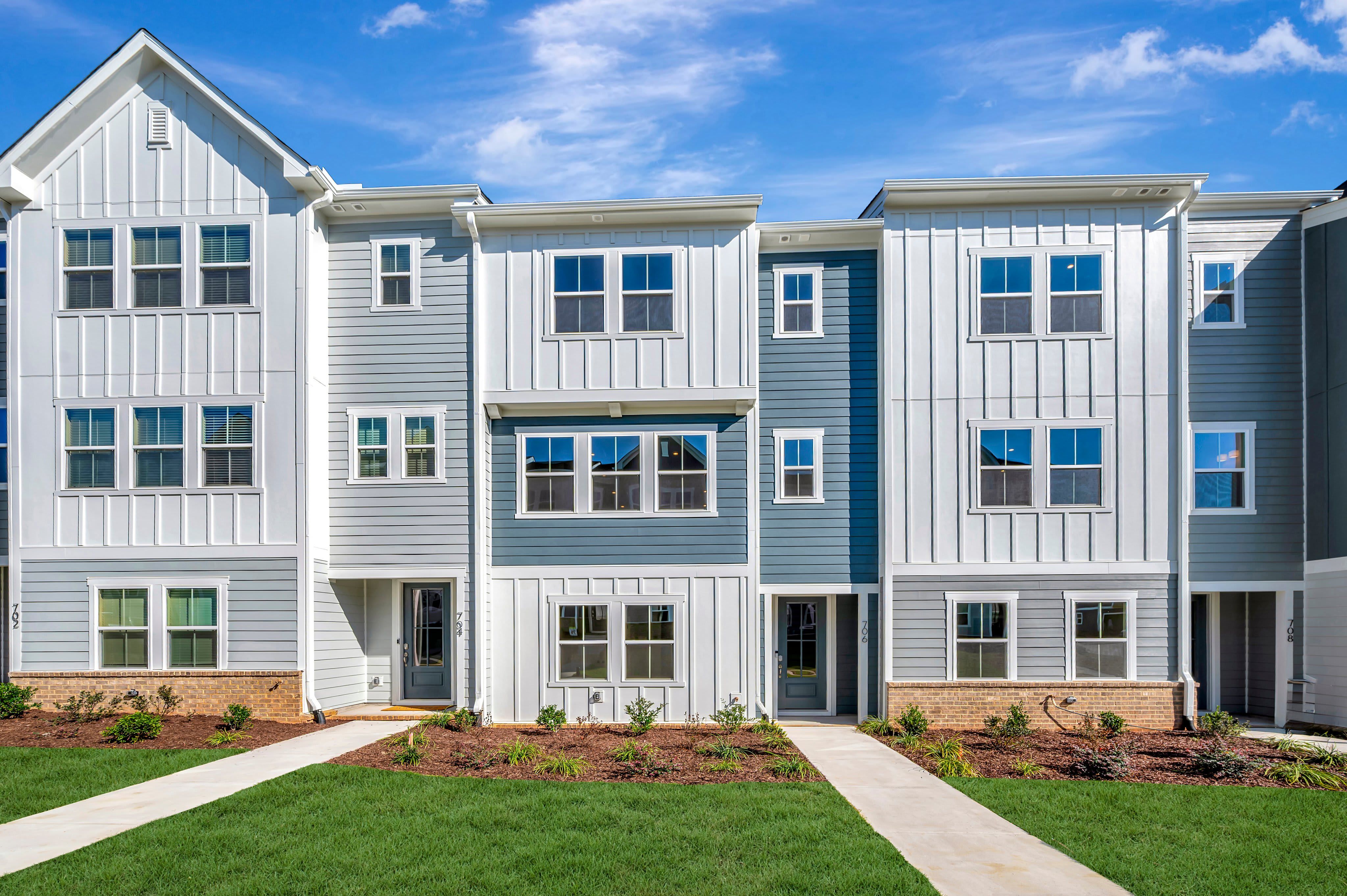 706 Hyperion Alley