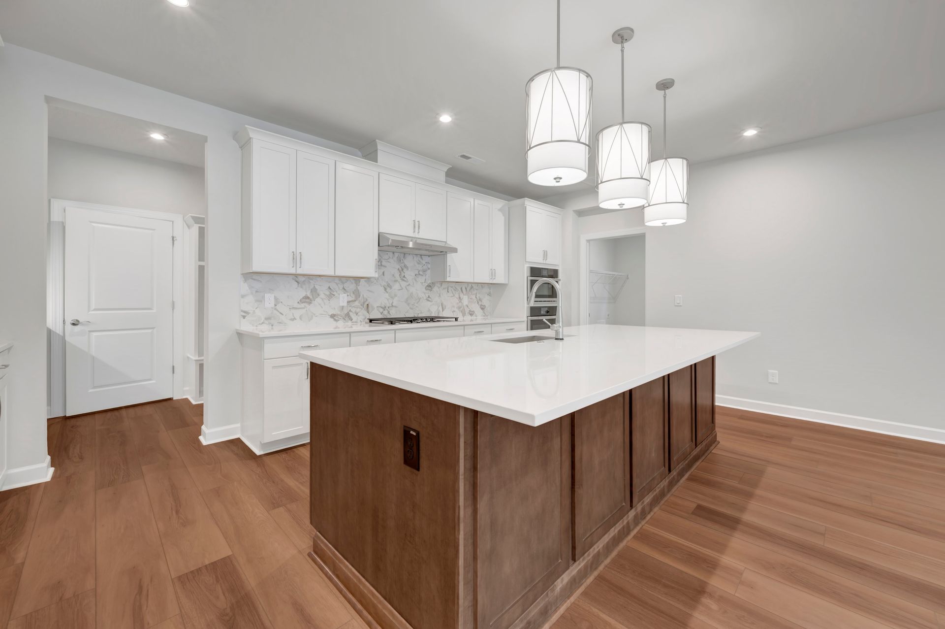290 Streamside Terrace