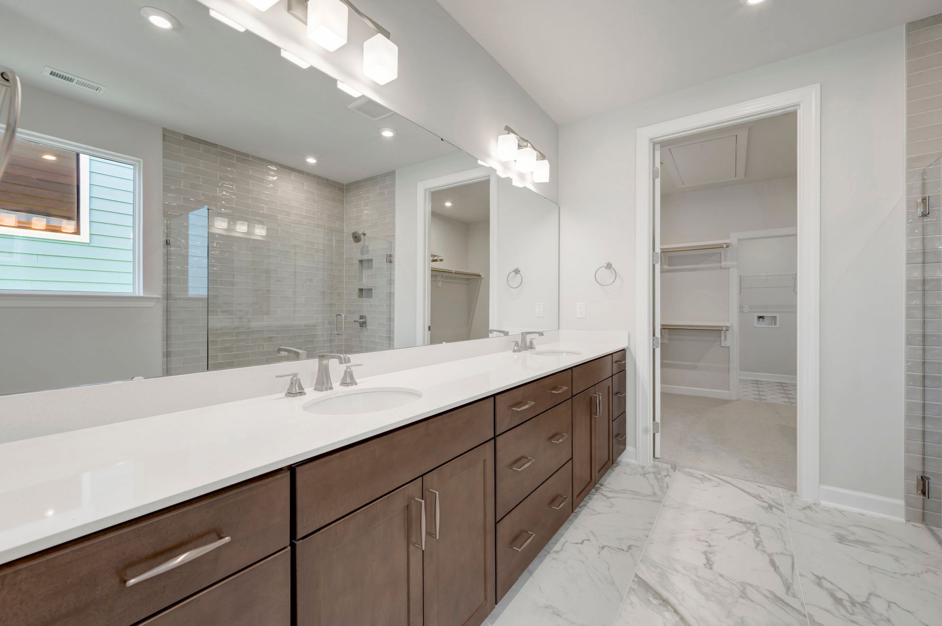 290 Streamside Terrace